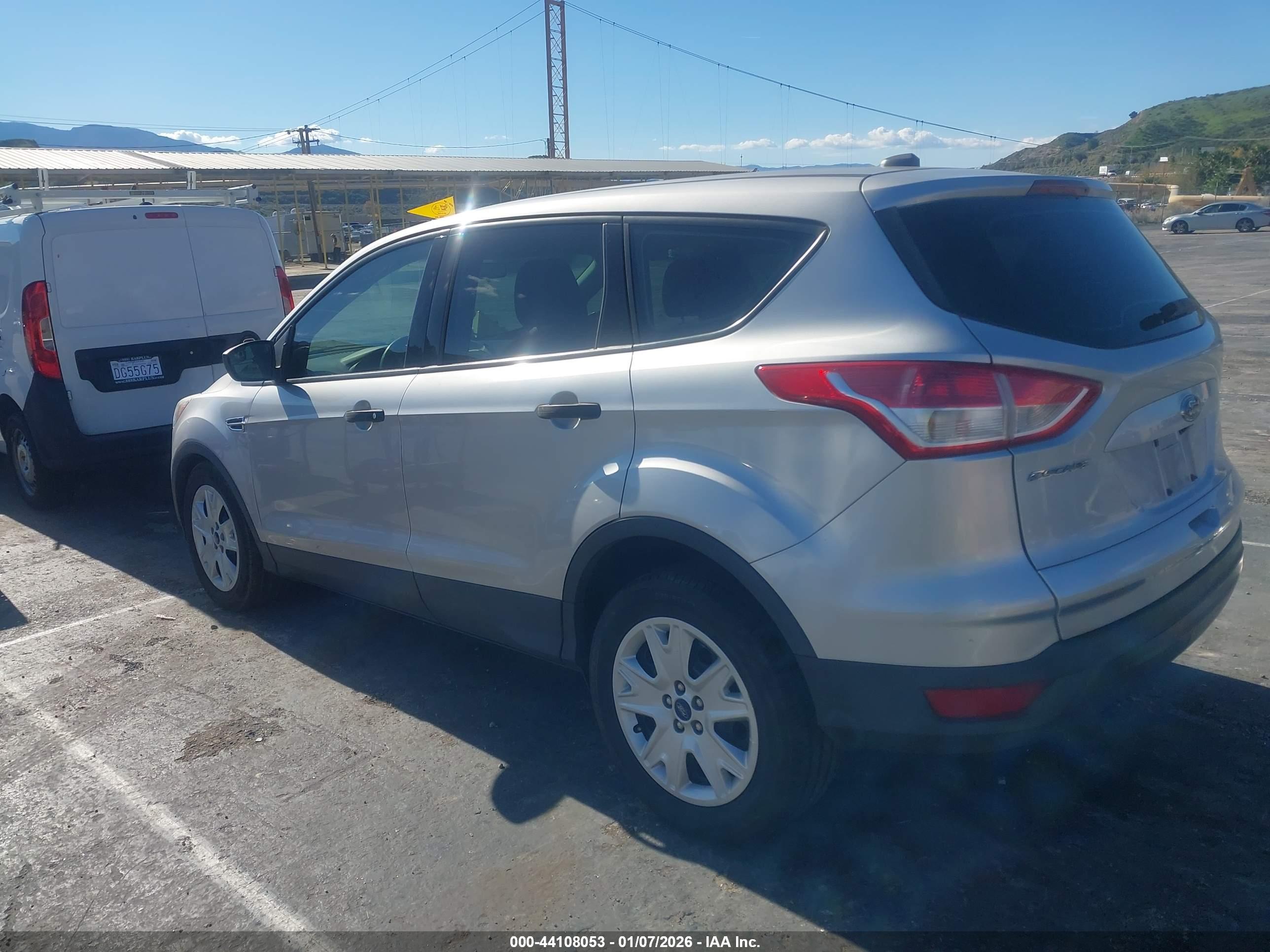 FORD ESCAPE image 3