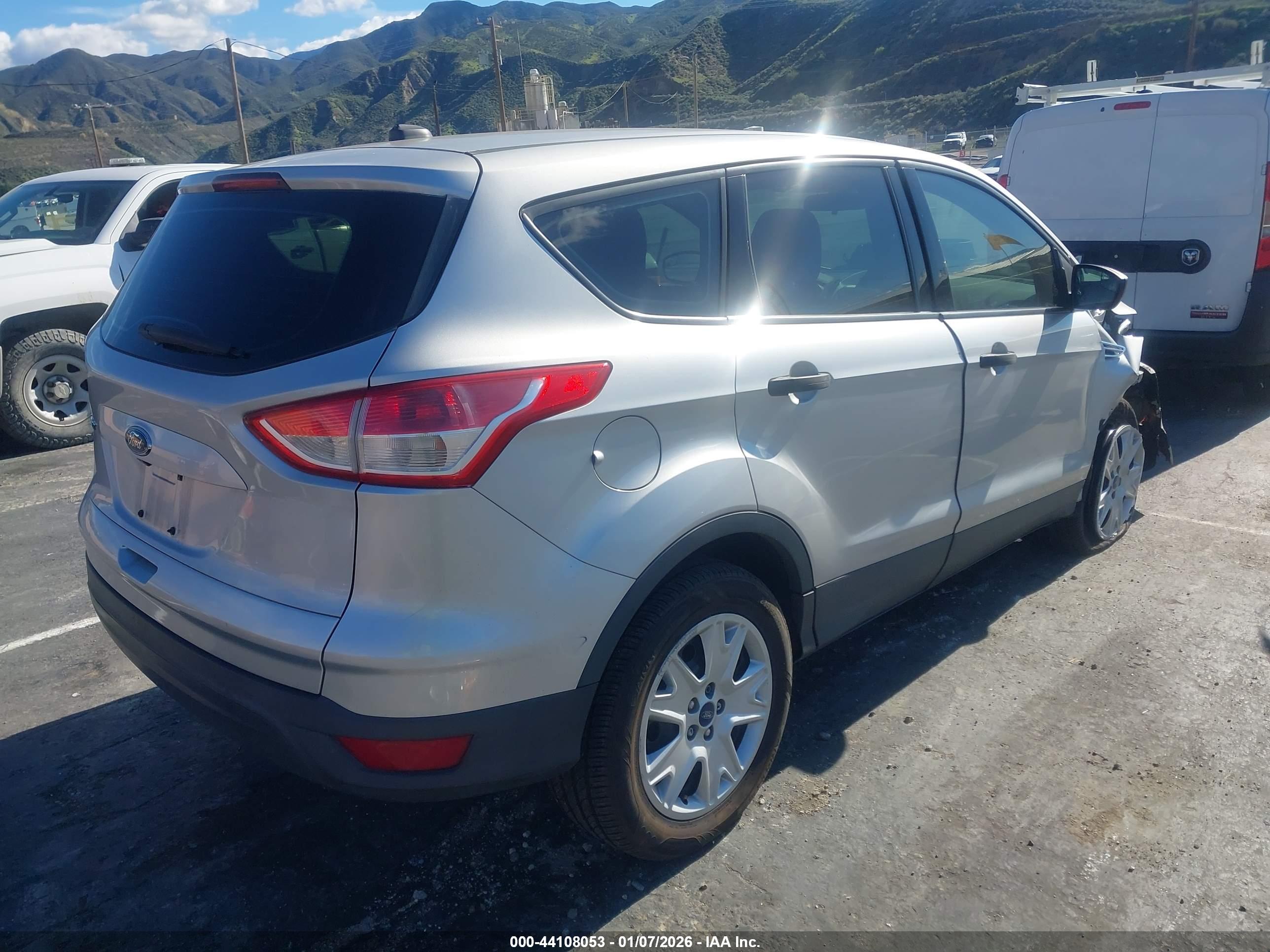 FORD ESCAPE image 4