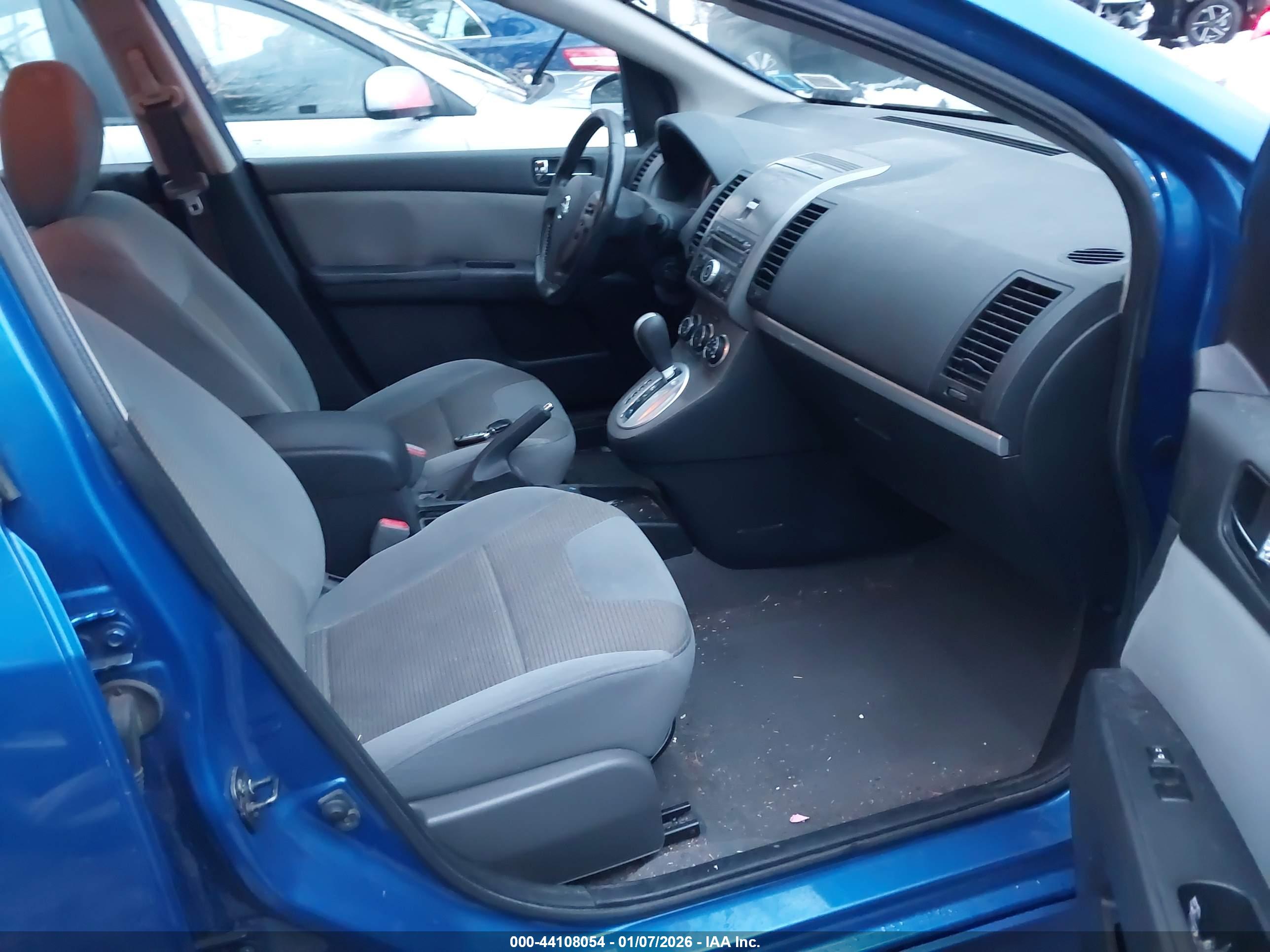 NISSAN SENTRA image 5