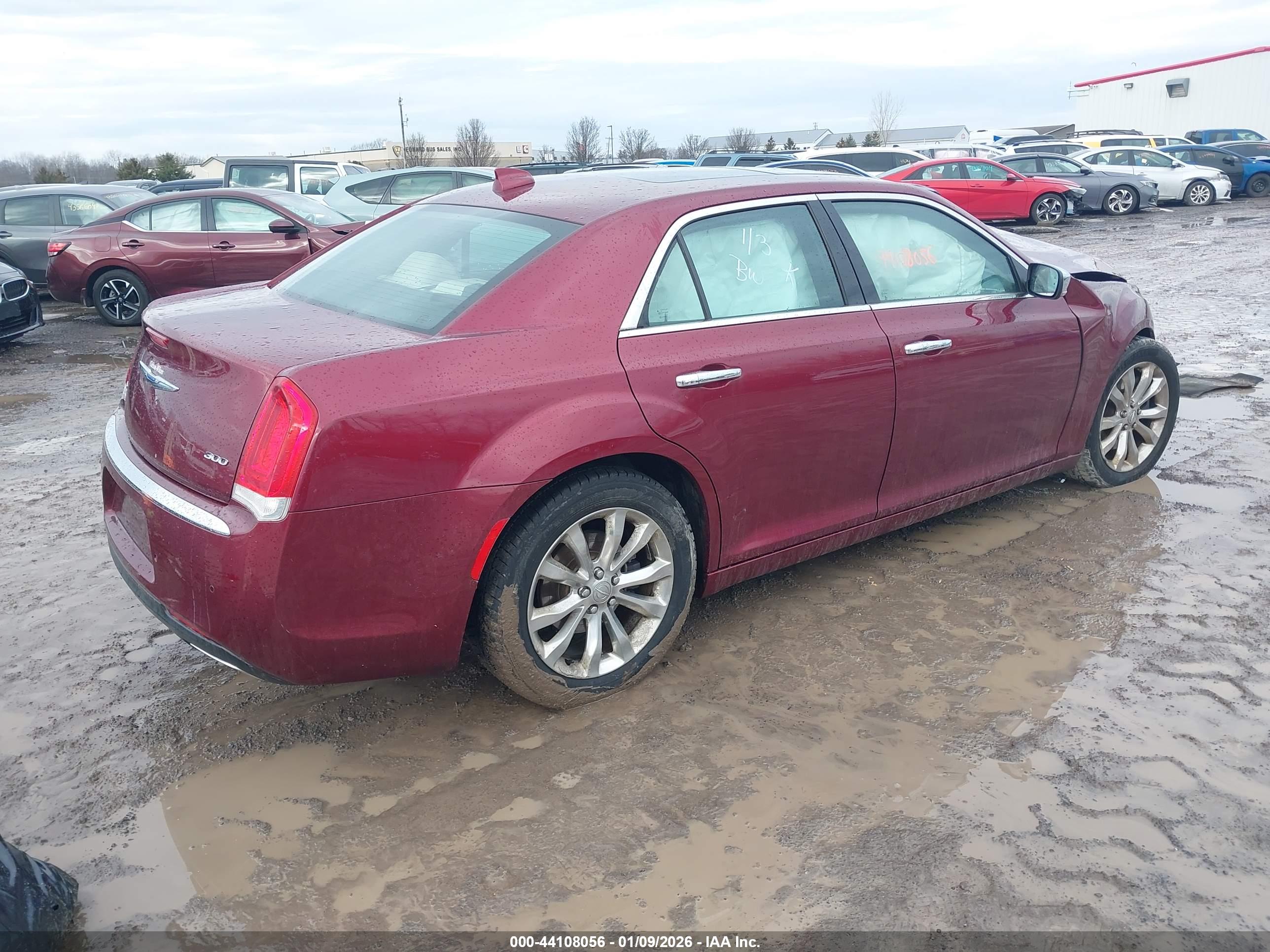 CHRYSLER 300 image 4