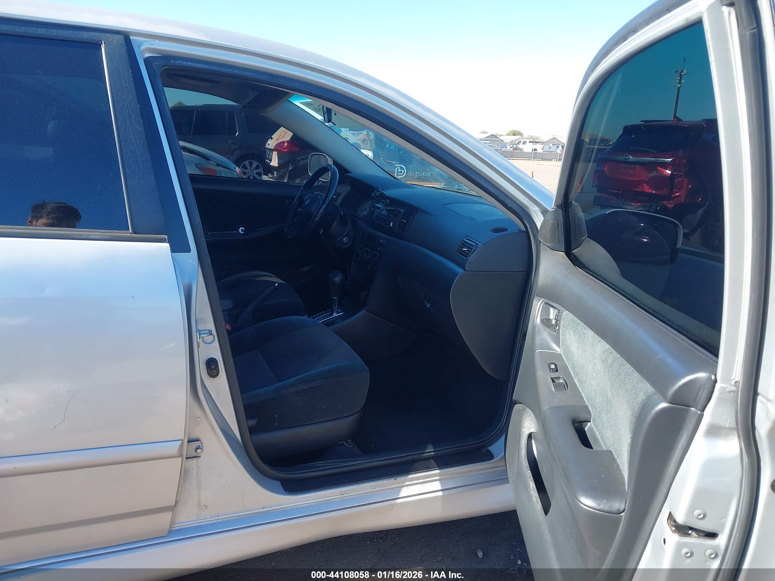 TOYOTA COROLLA image 5