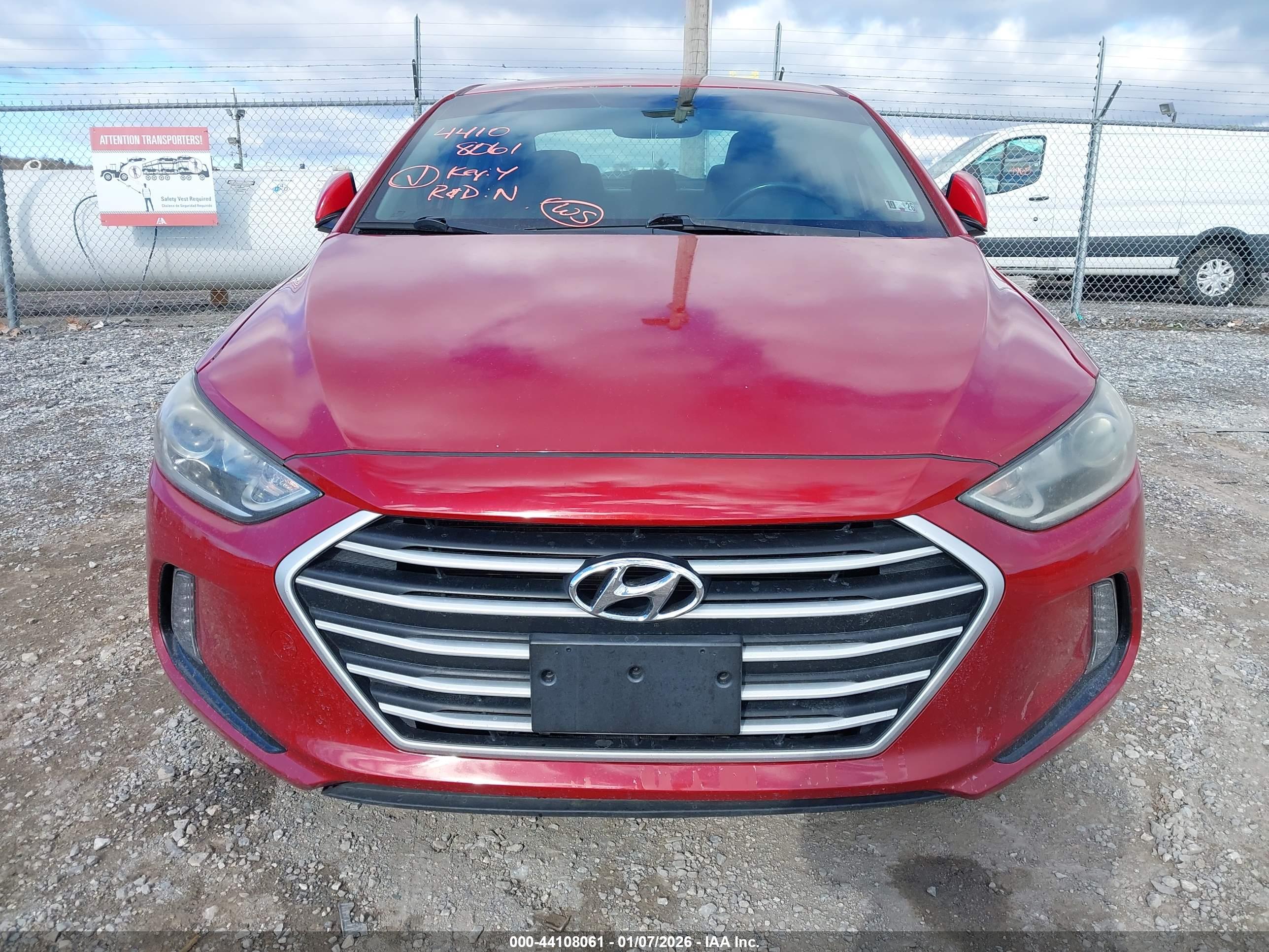 HYUNDAI ELANTRA image 6
