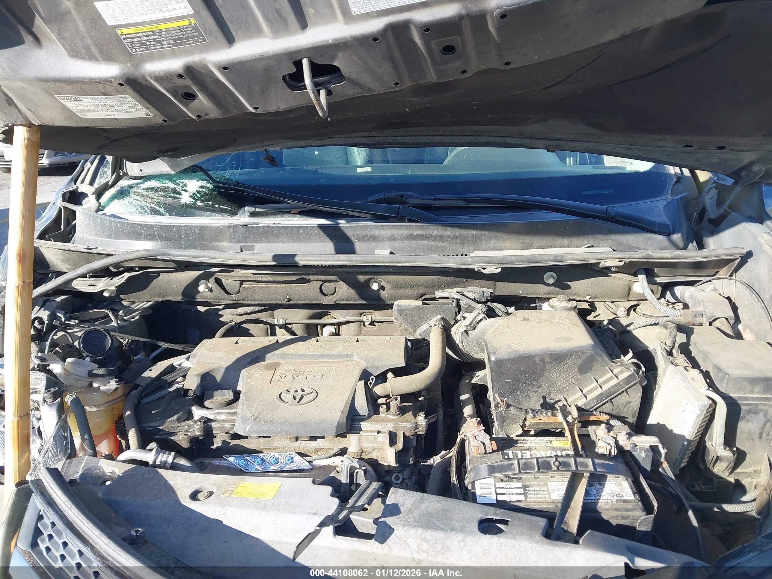 TOYOTA RAV4 image 10