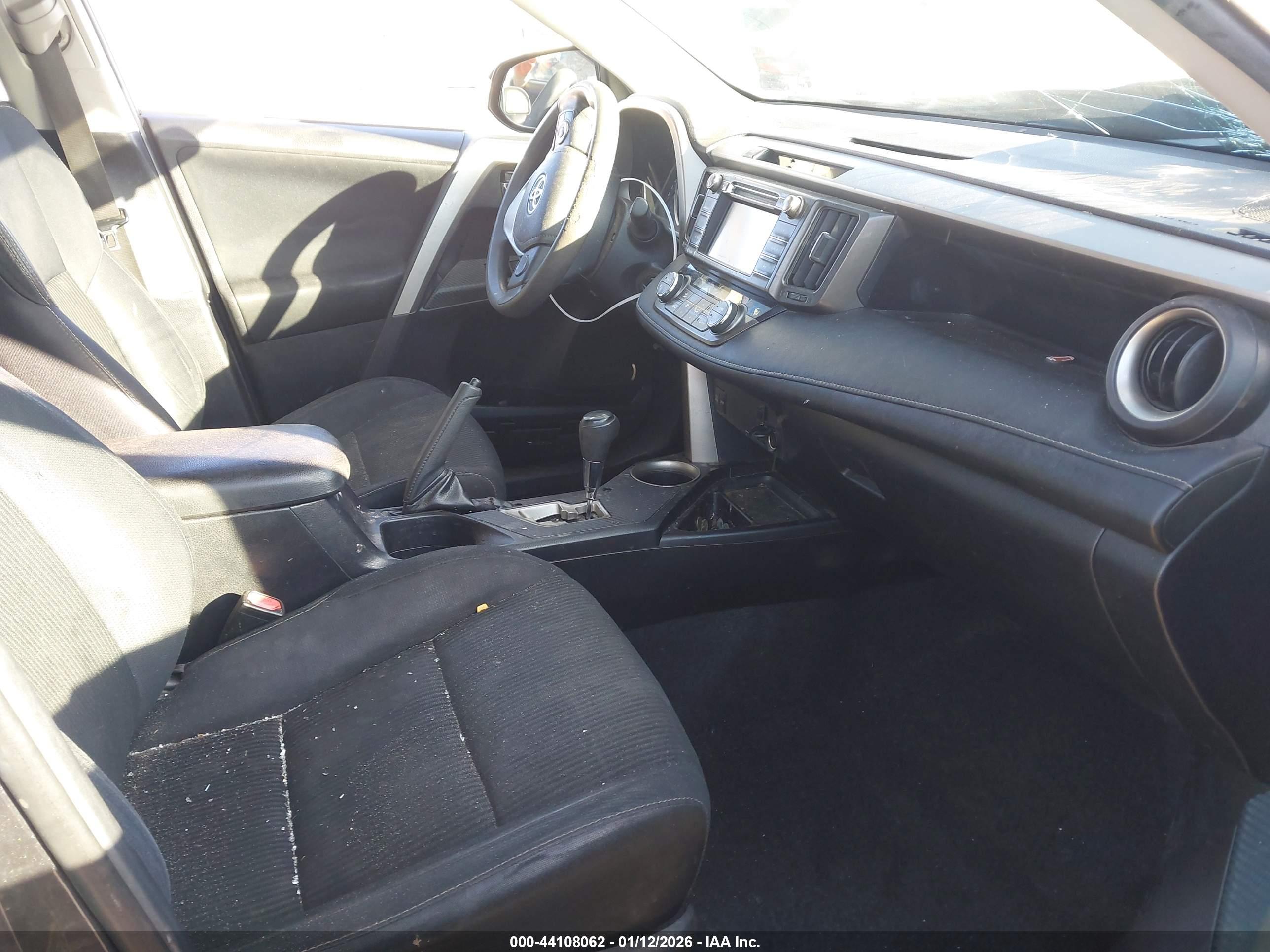 TOYOTA RAV4 image 5