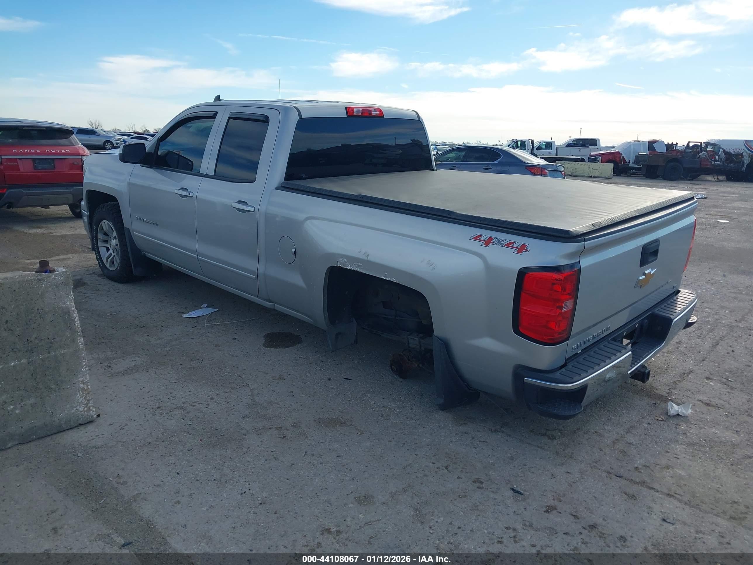 CHEVROLET SILVERADO image 3