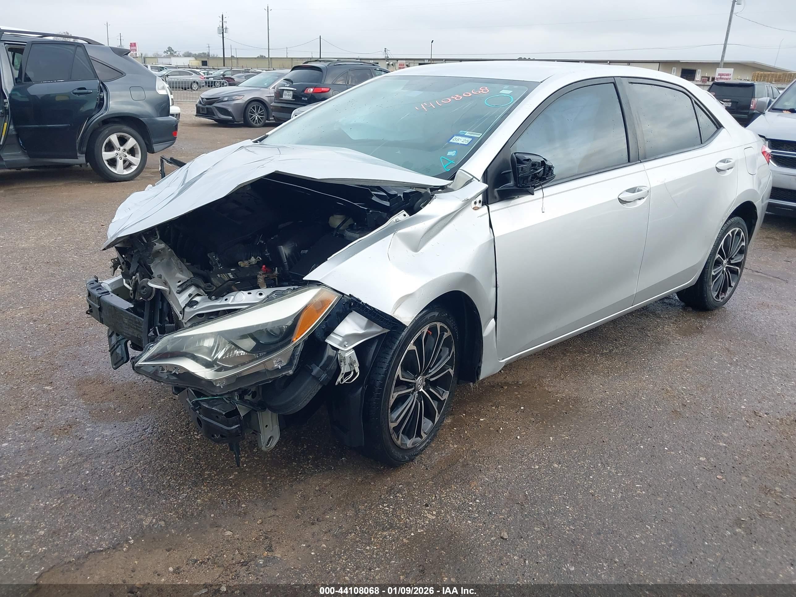 TOYOTA COROLLA image 2