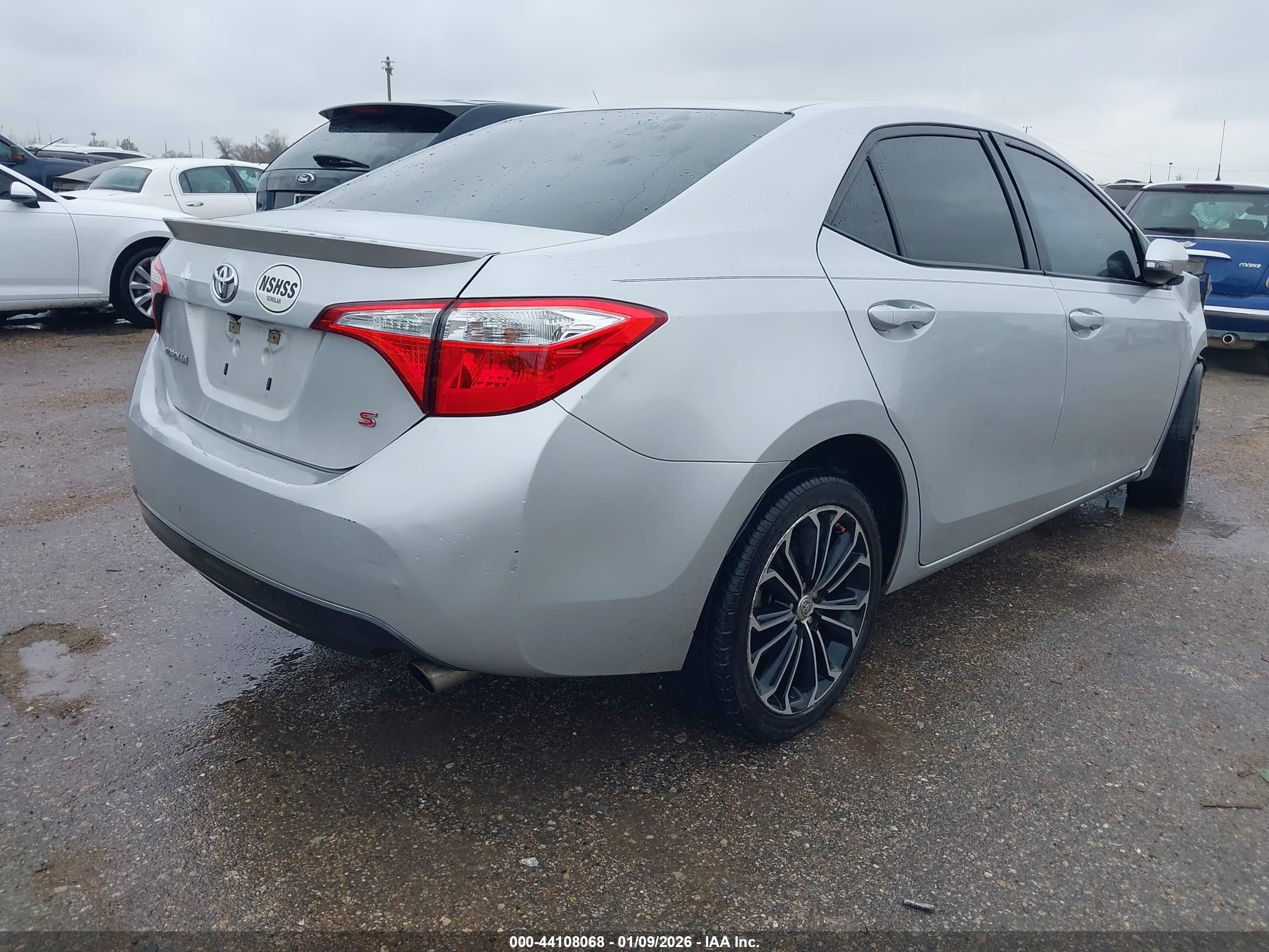 TOYOTA COROLLA image 4