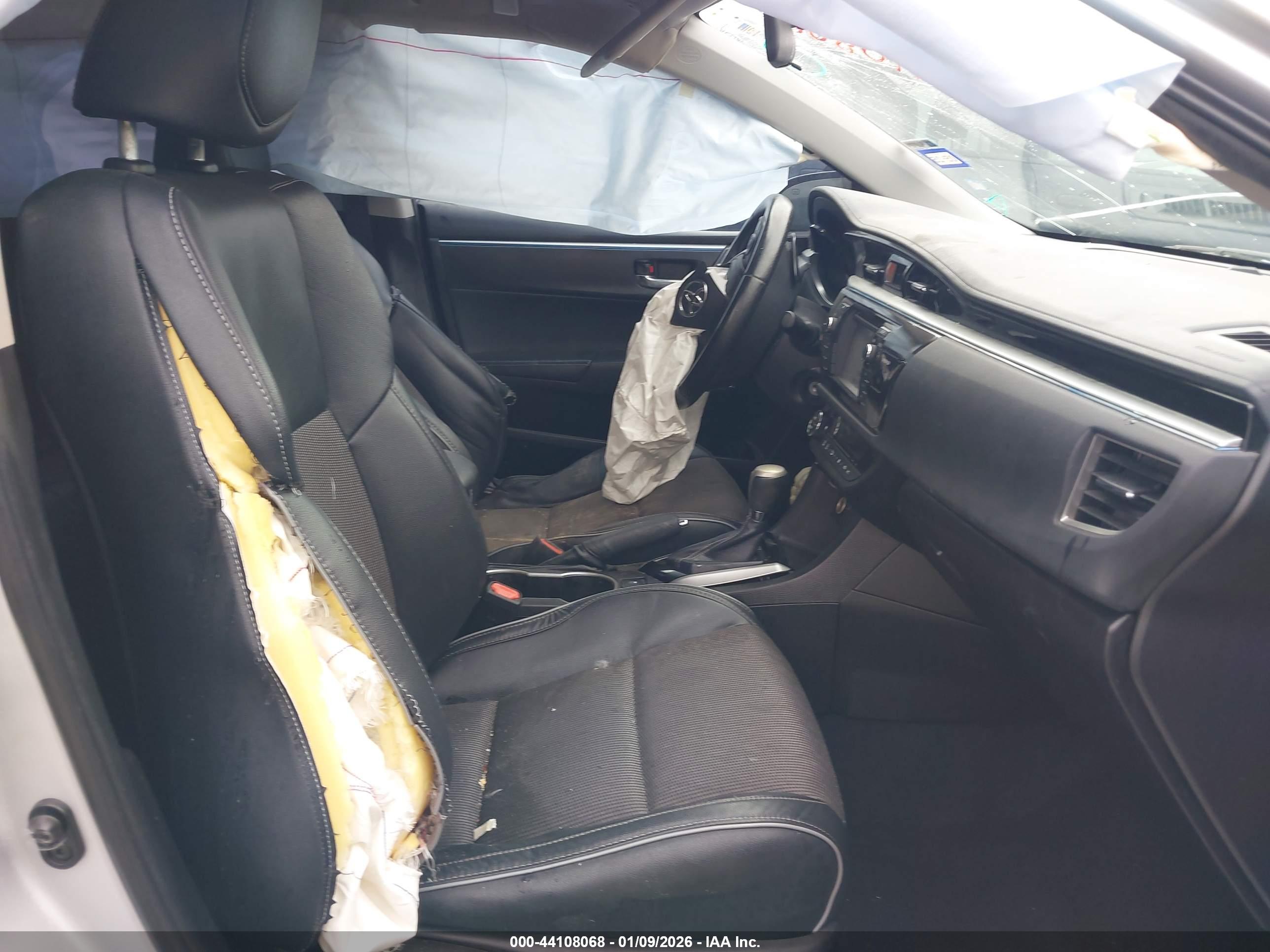 TOYOTA COROLLA image 5