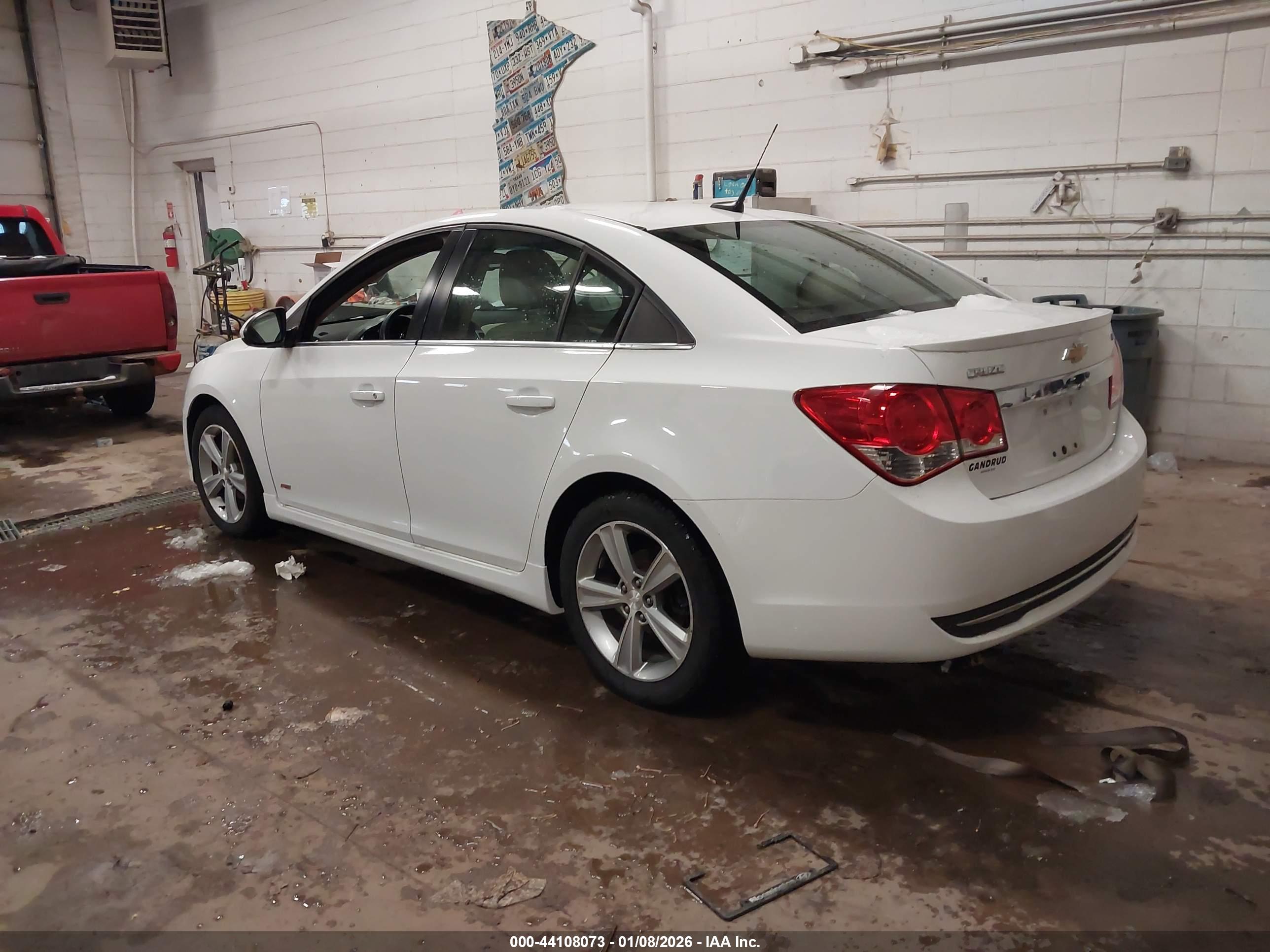 CHEVROLET CRUZE image 3