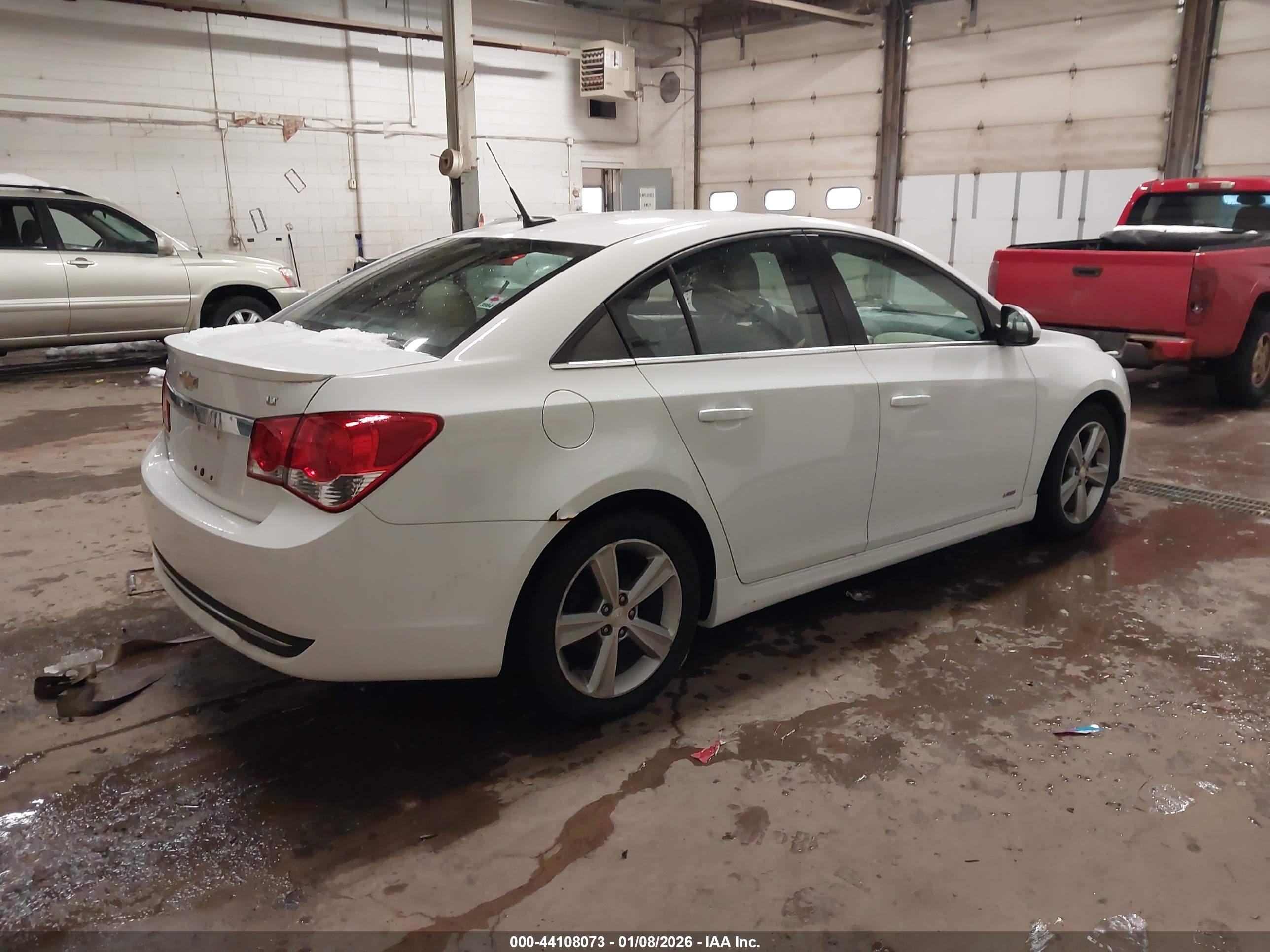 CHEVROLET CRUZE image 6