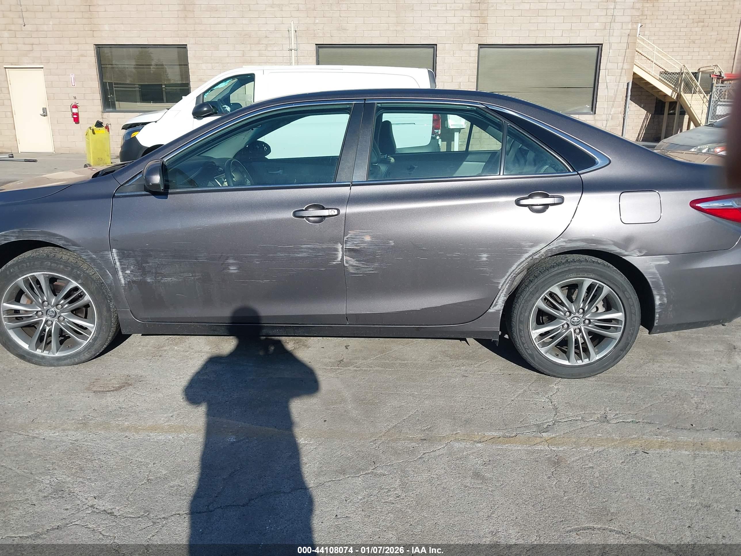 TOYOTA CAMRY image 6