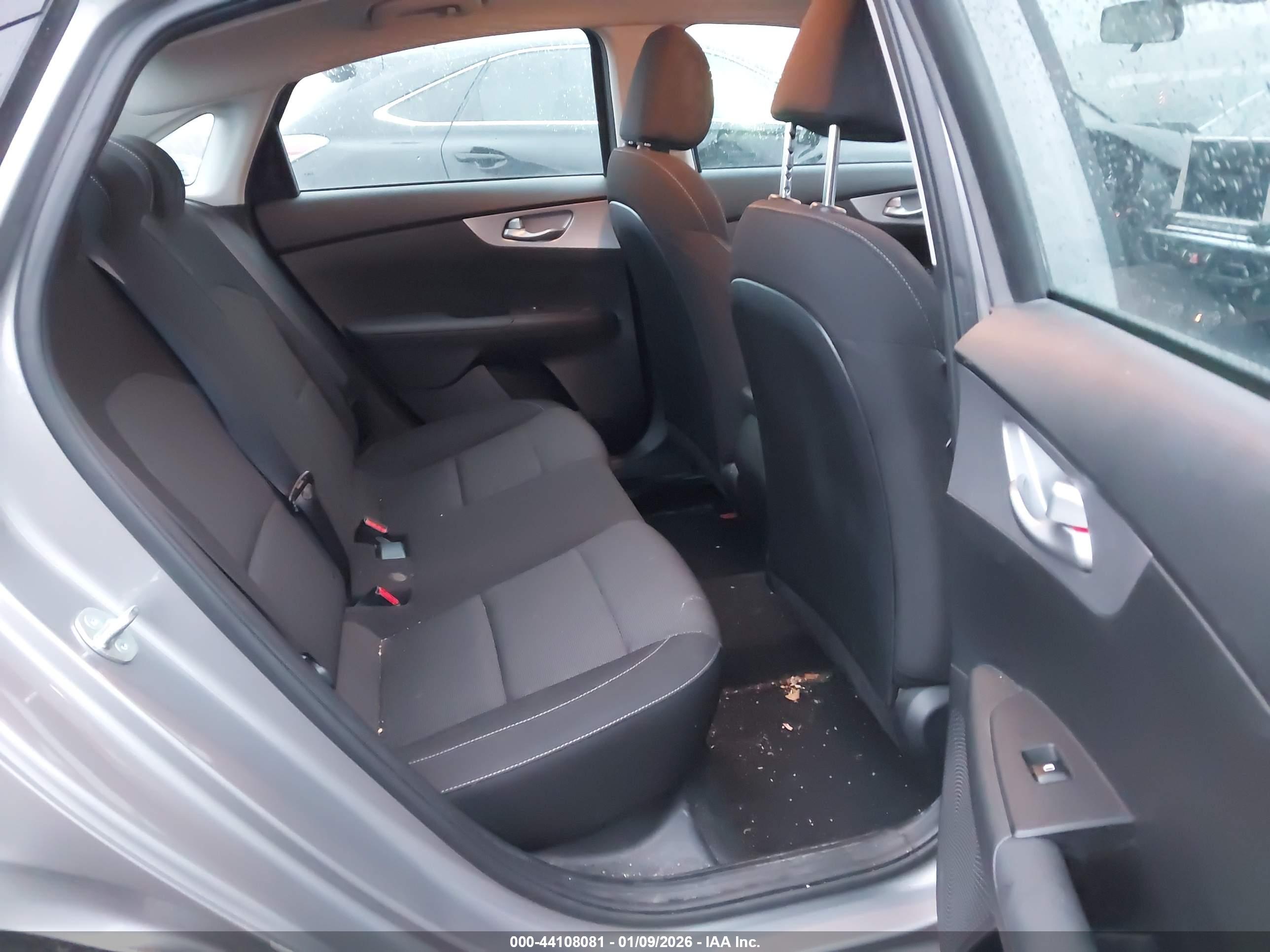KIA FORTE image 8