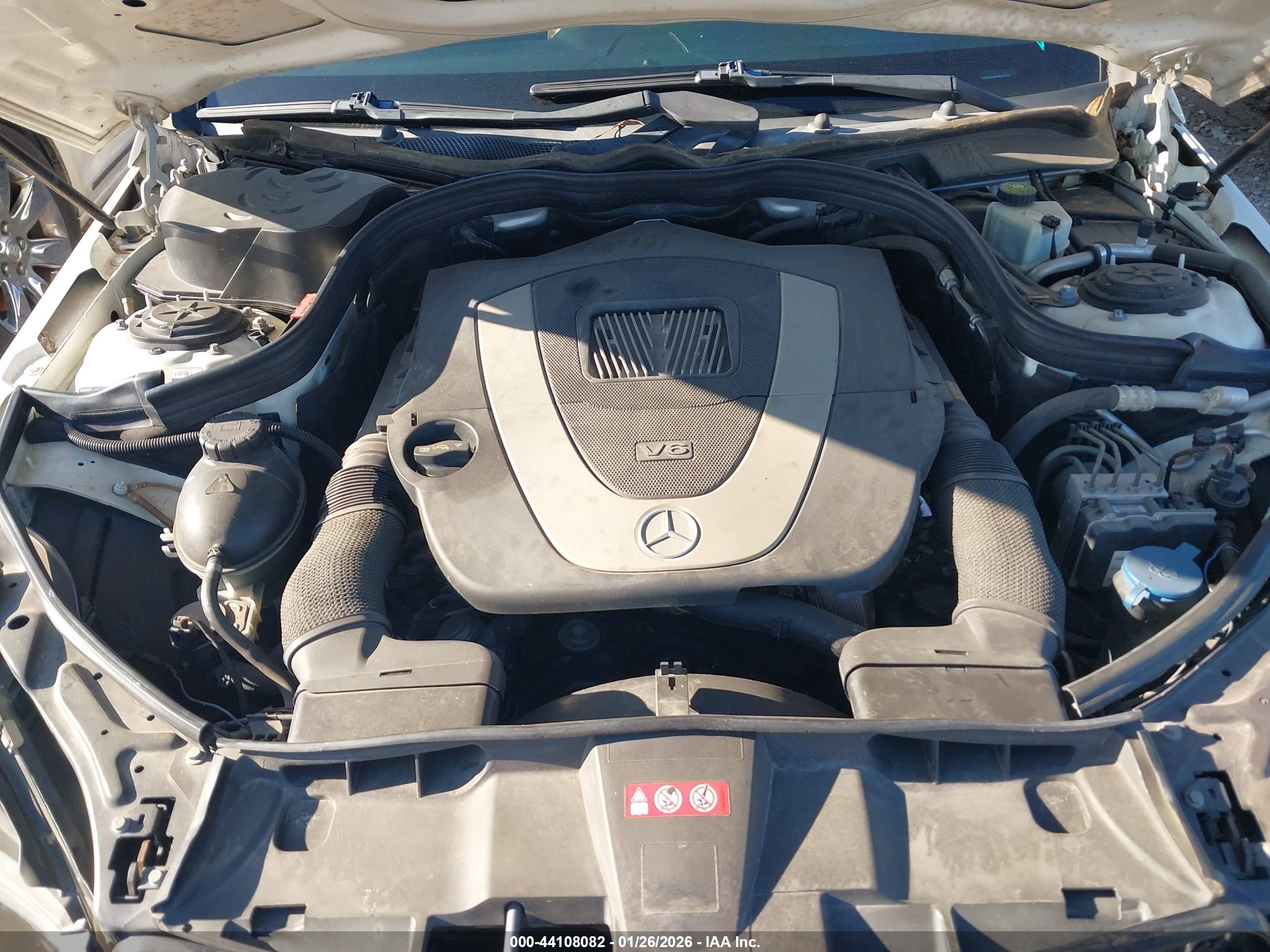 MERCEDES-BENZ E image 10