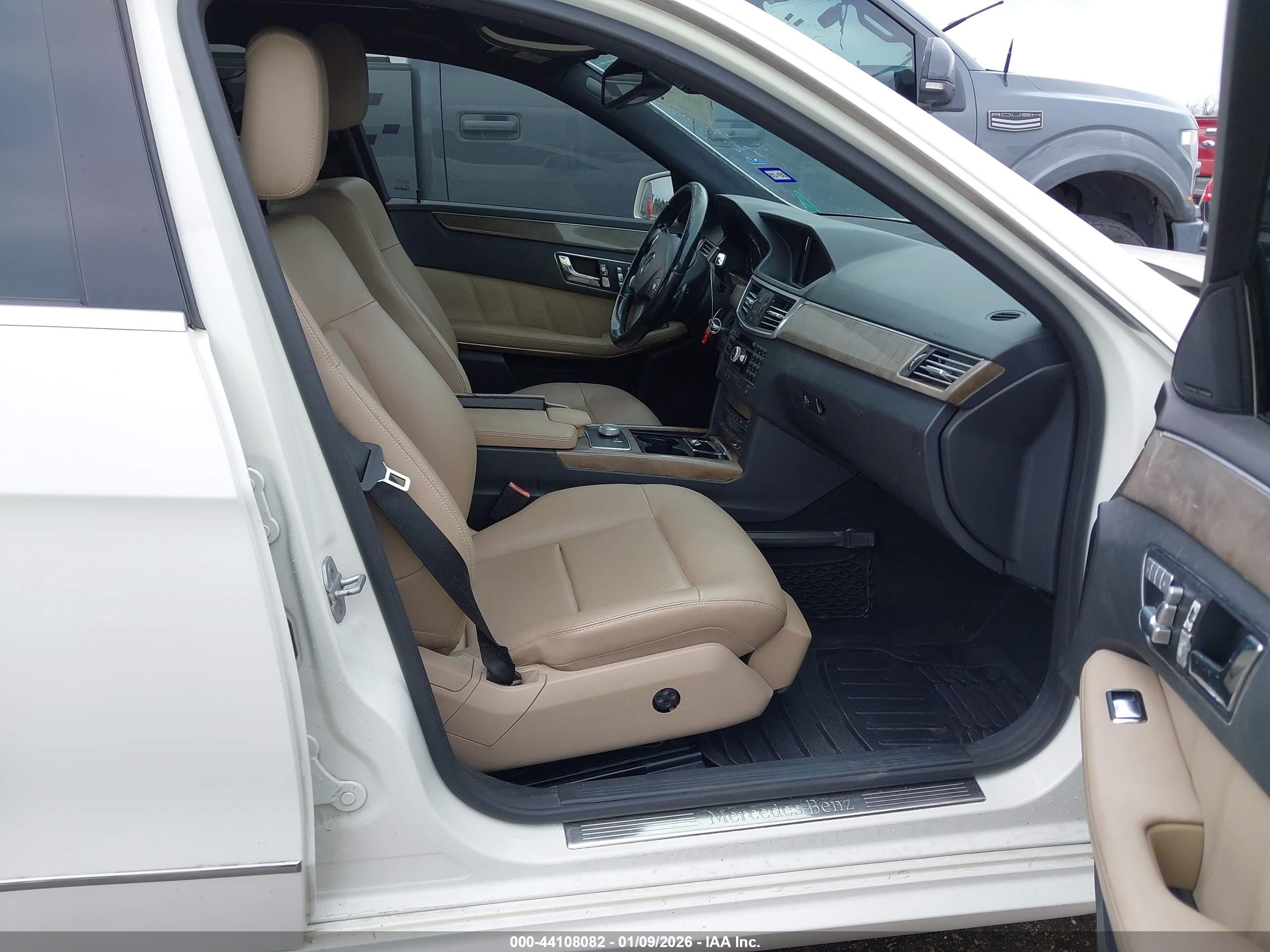 MERCEDES-BENZ E image 5