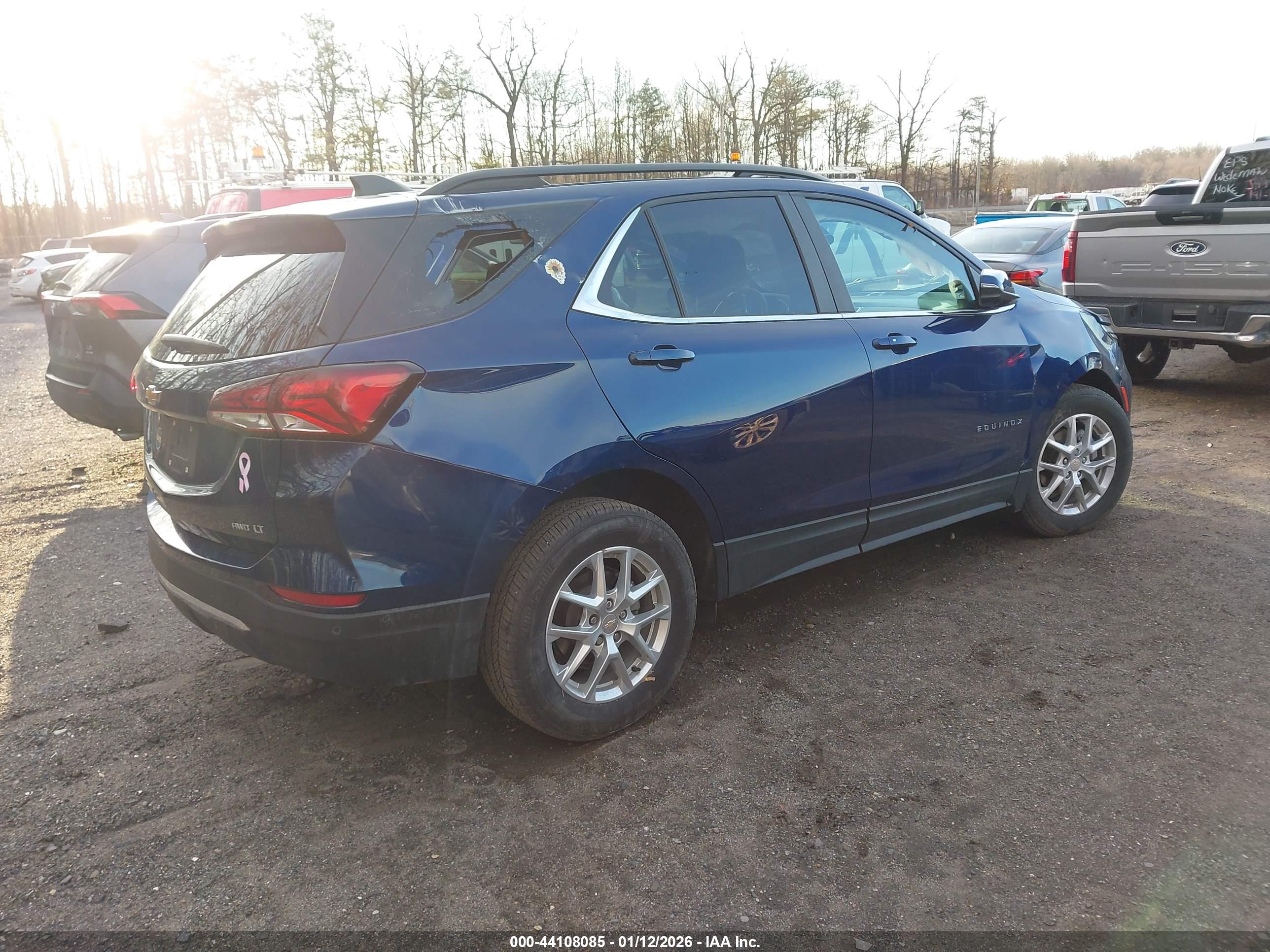 CHEVROLET EQUINOX image 4