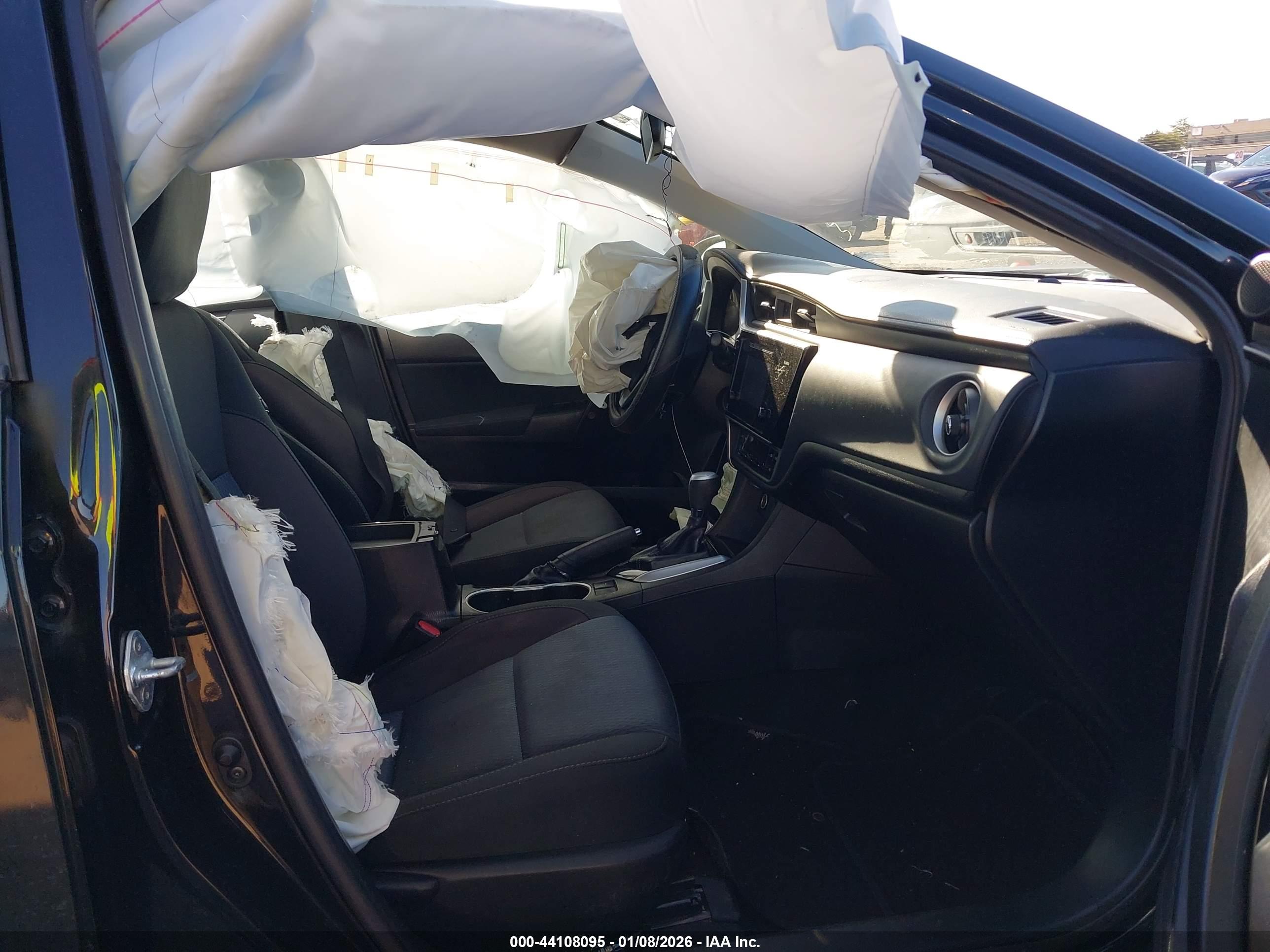 TOYOTA COROLLA image 5