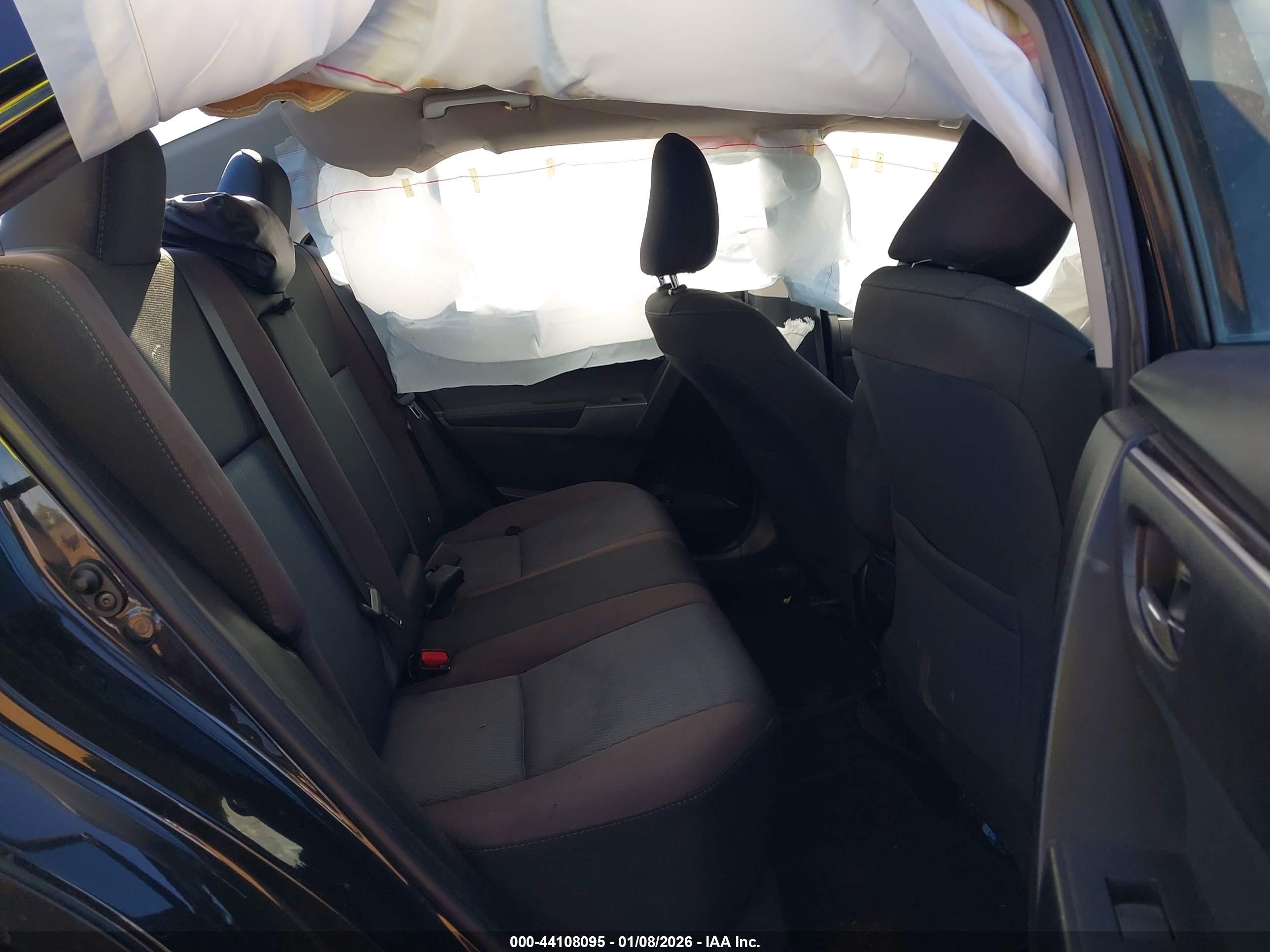 TOYOTA COROLLA image 8