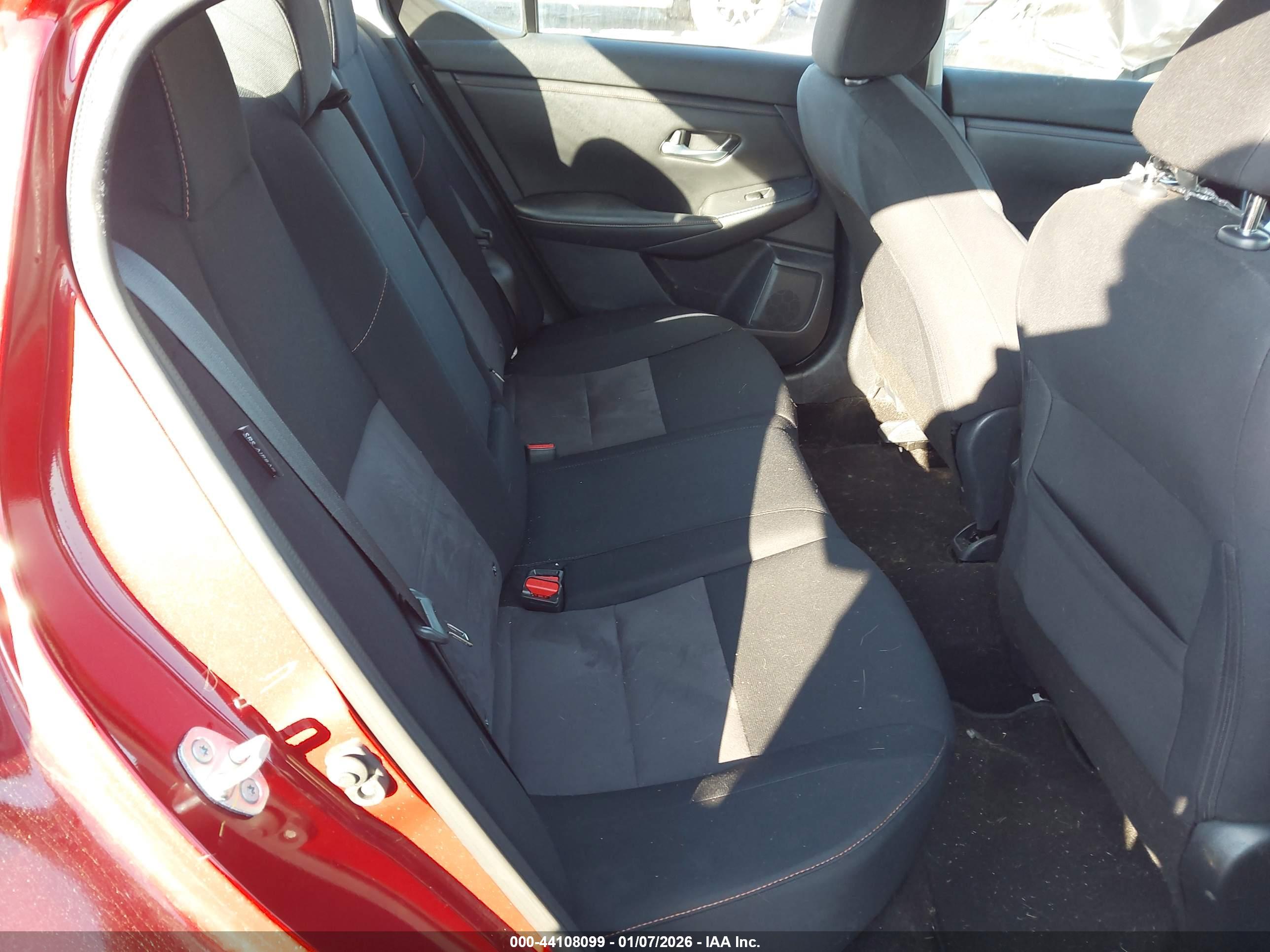 NISSAN SENTRA image 8