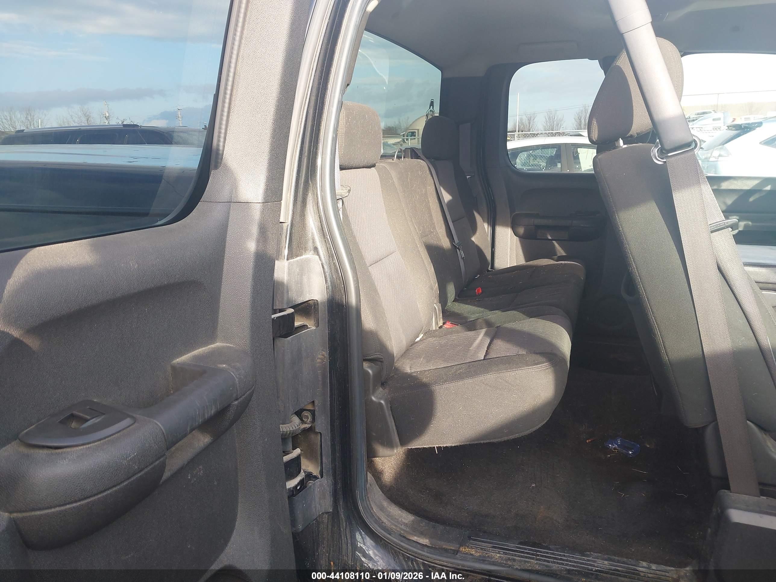 GMC SIERRA image 8