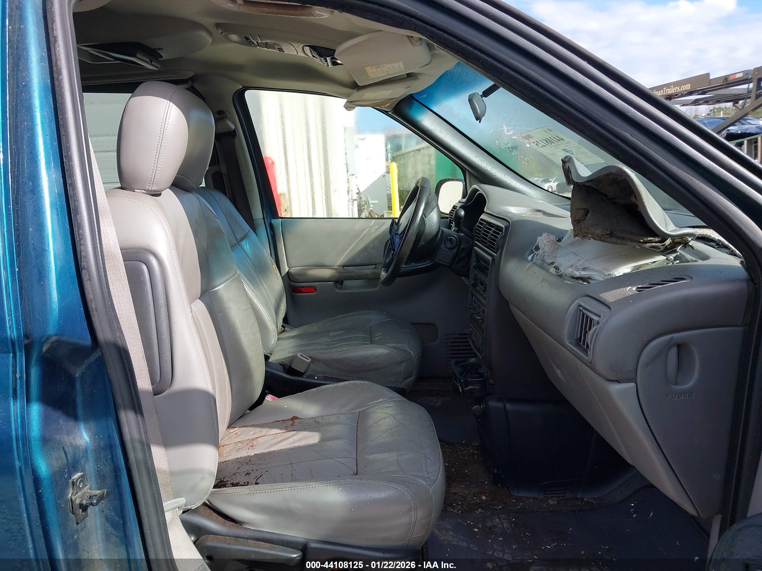 CHEVROLET VENTURE image 5