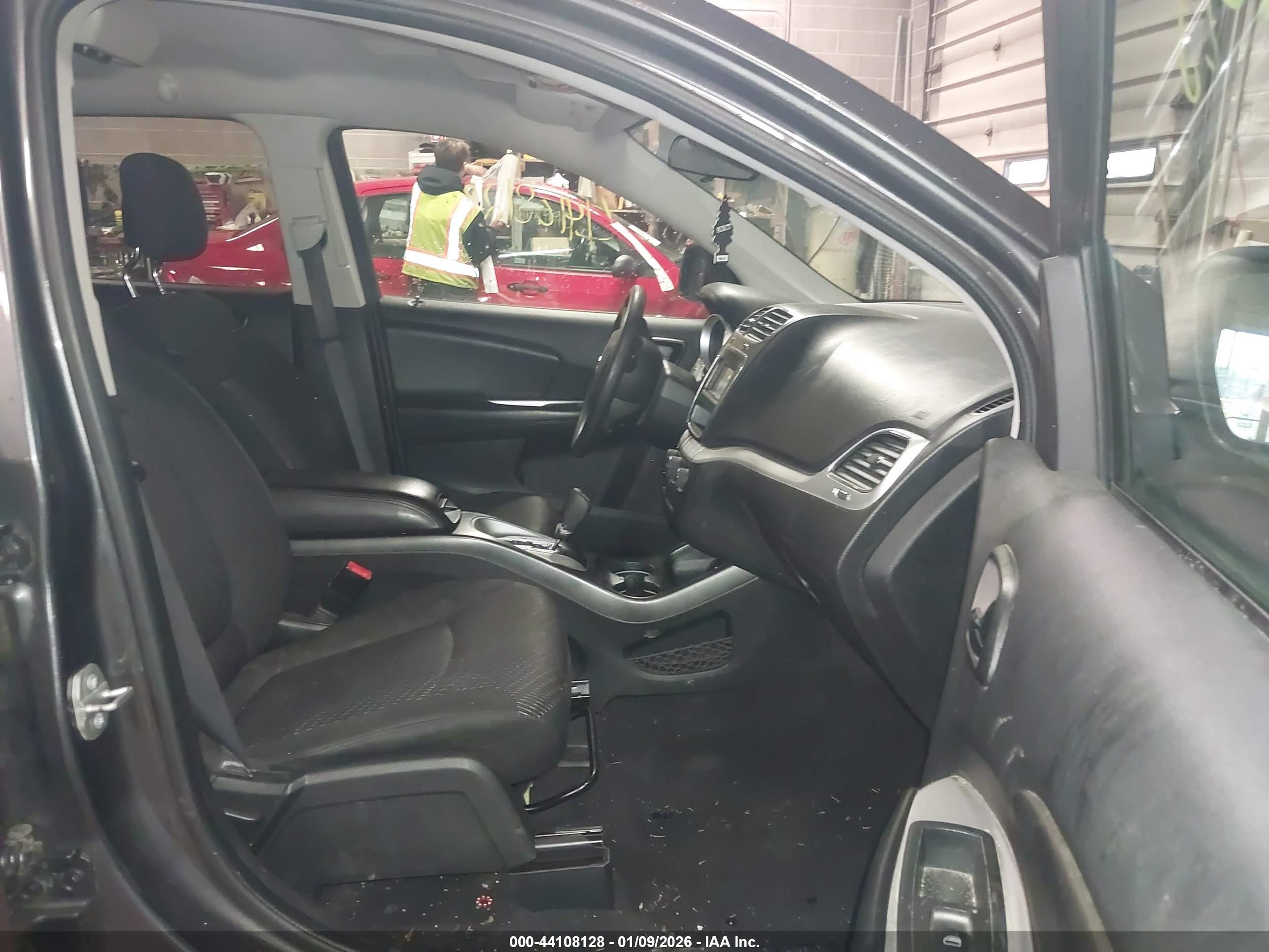 DODGE JOURNEY image 5