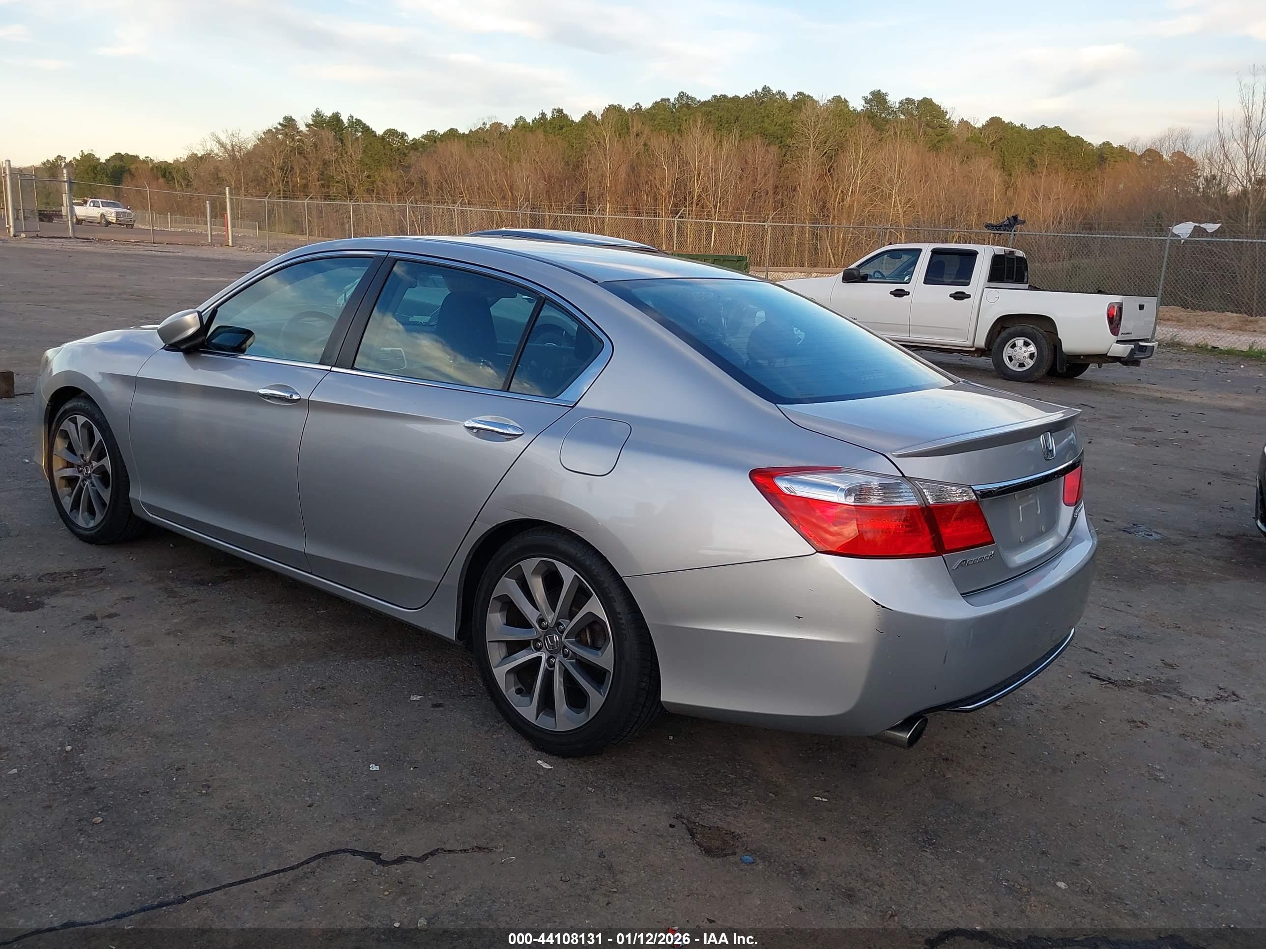 HONDA ACCORD image 3