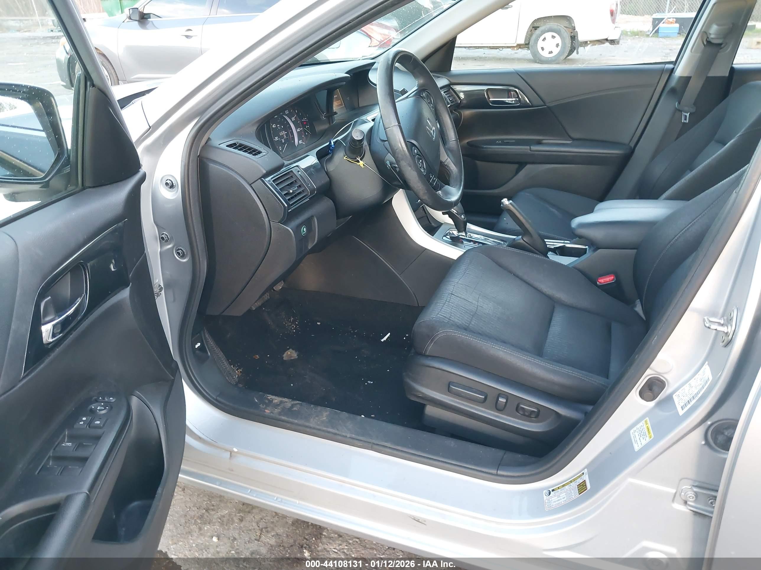 HONDA ACCORD image 5