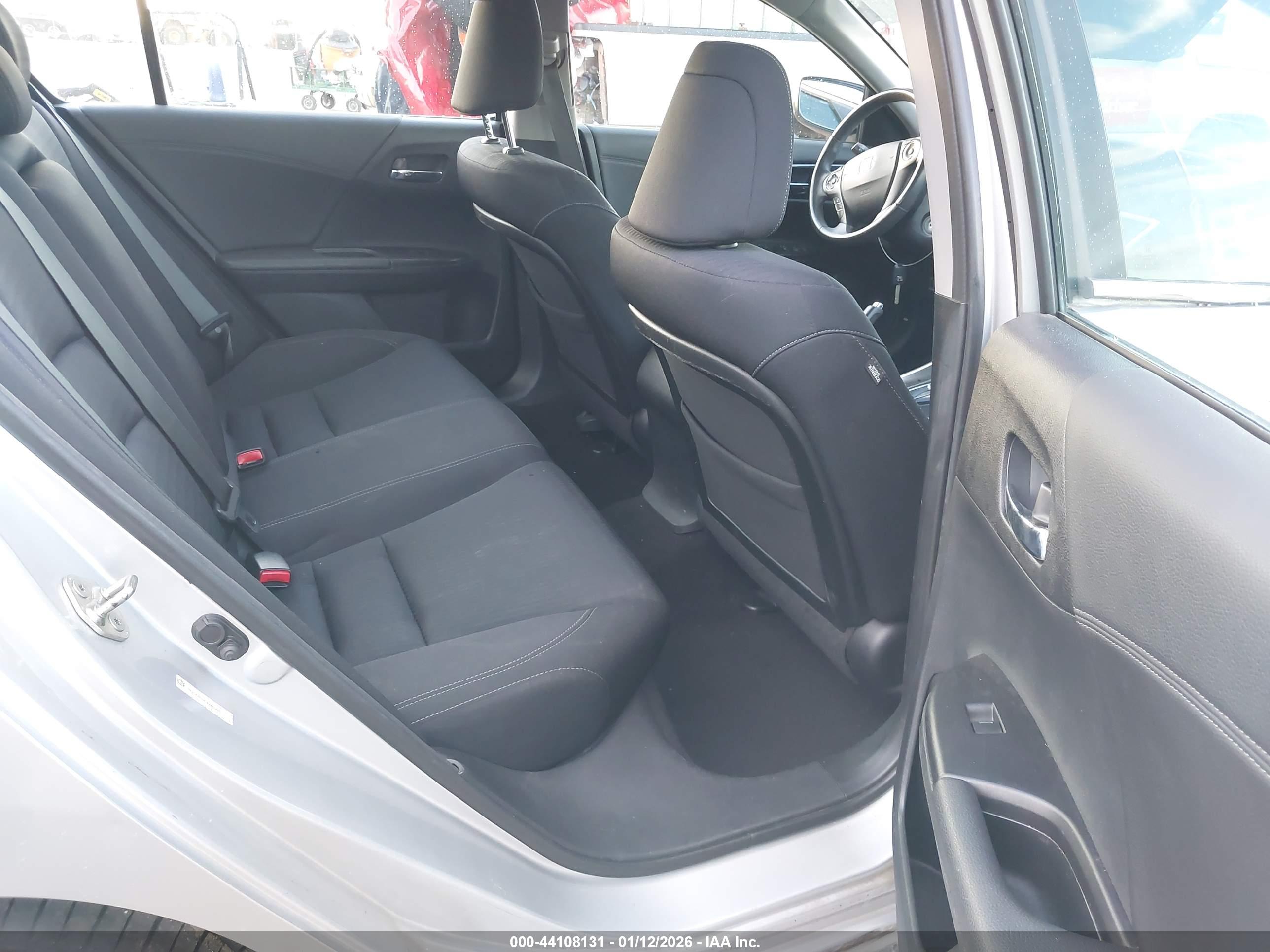 HONDA ACCORD image 8