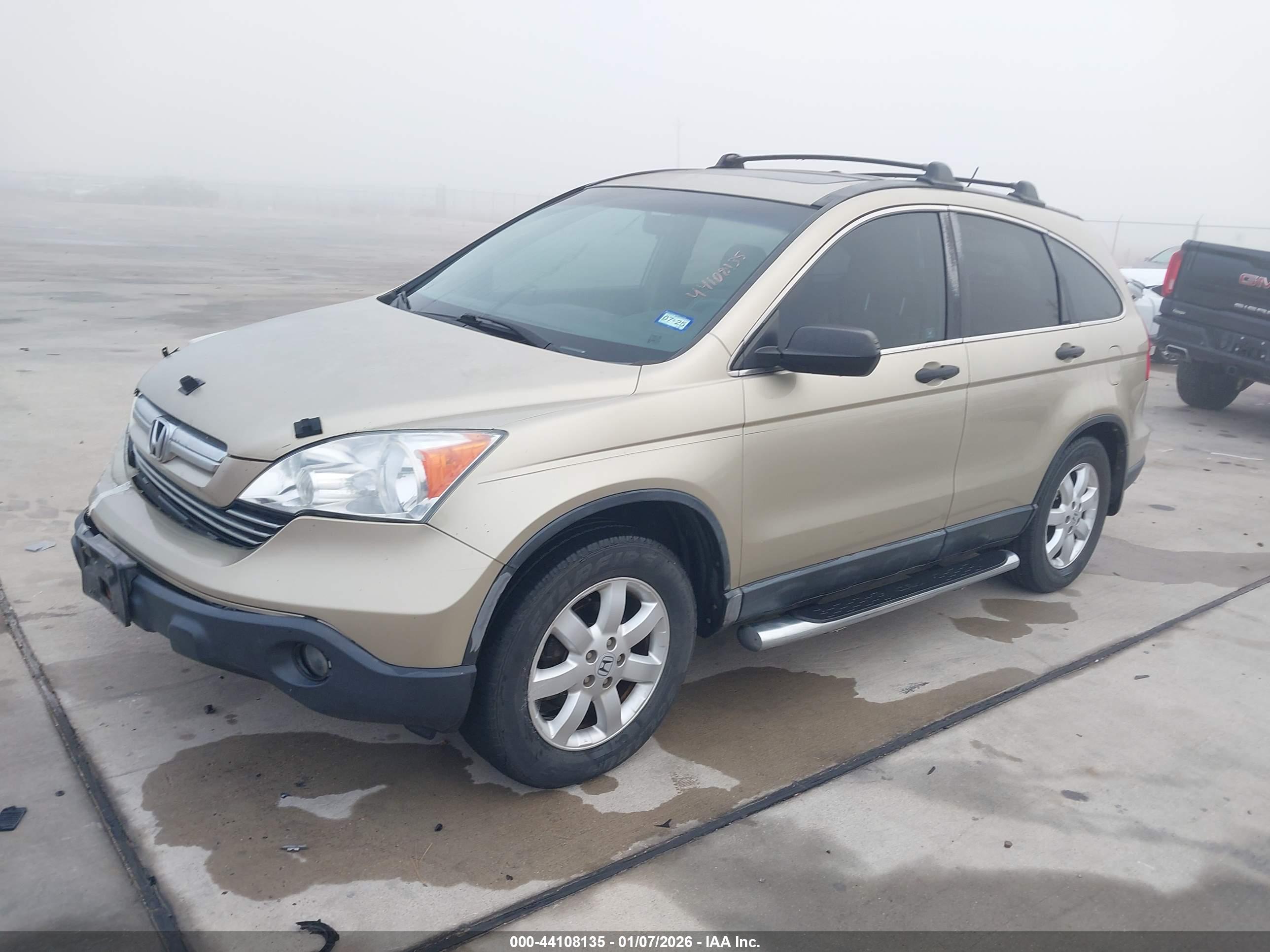 HONDA CR-V image 2