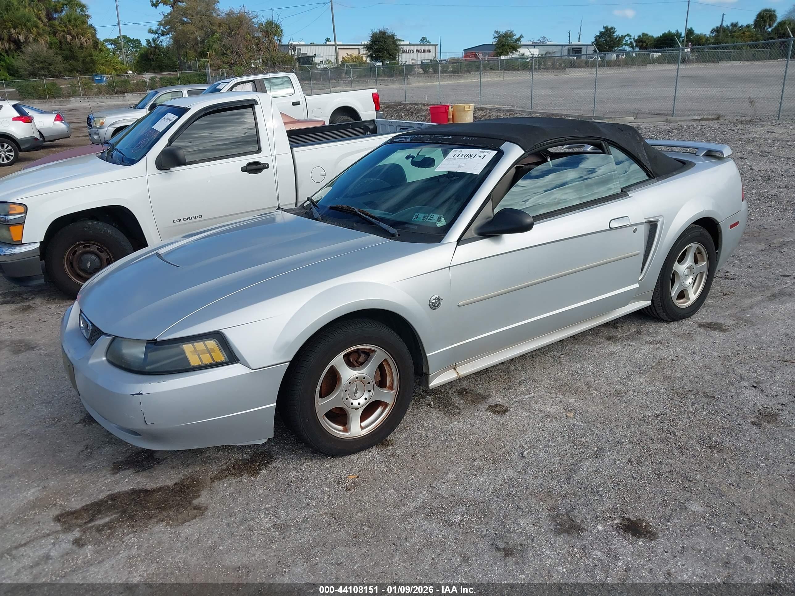 FORD MUSTANG image 2
