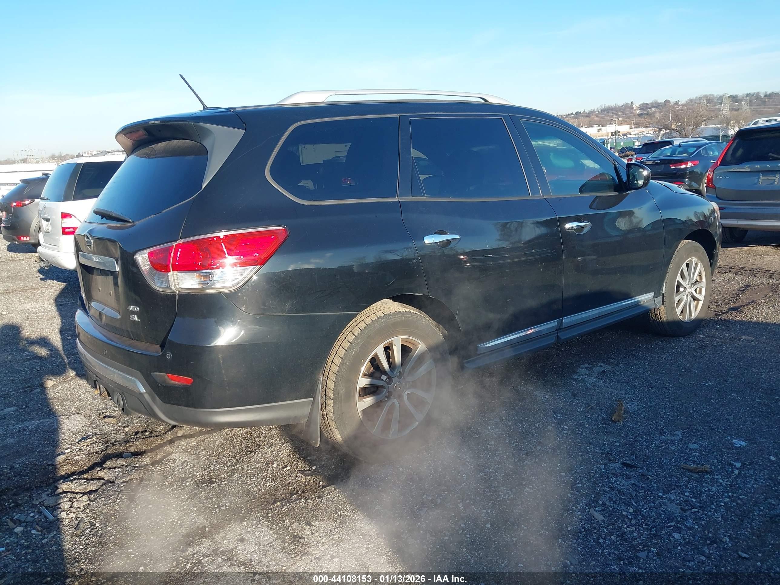 NISSAN PATHFINDER image 4