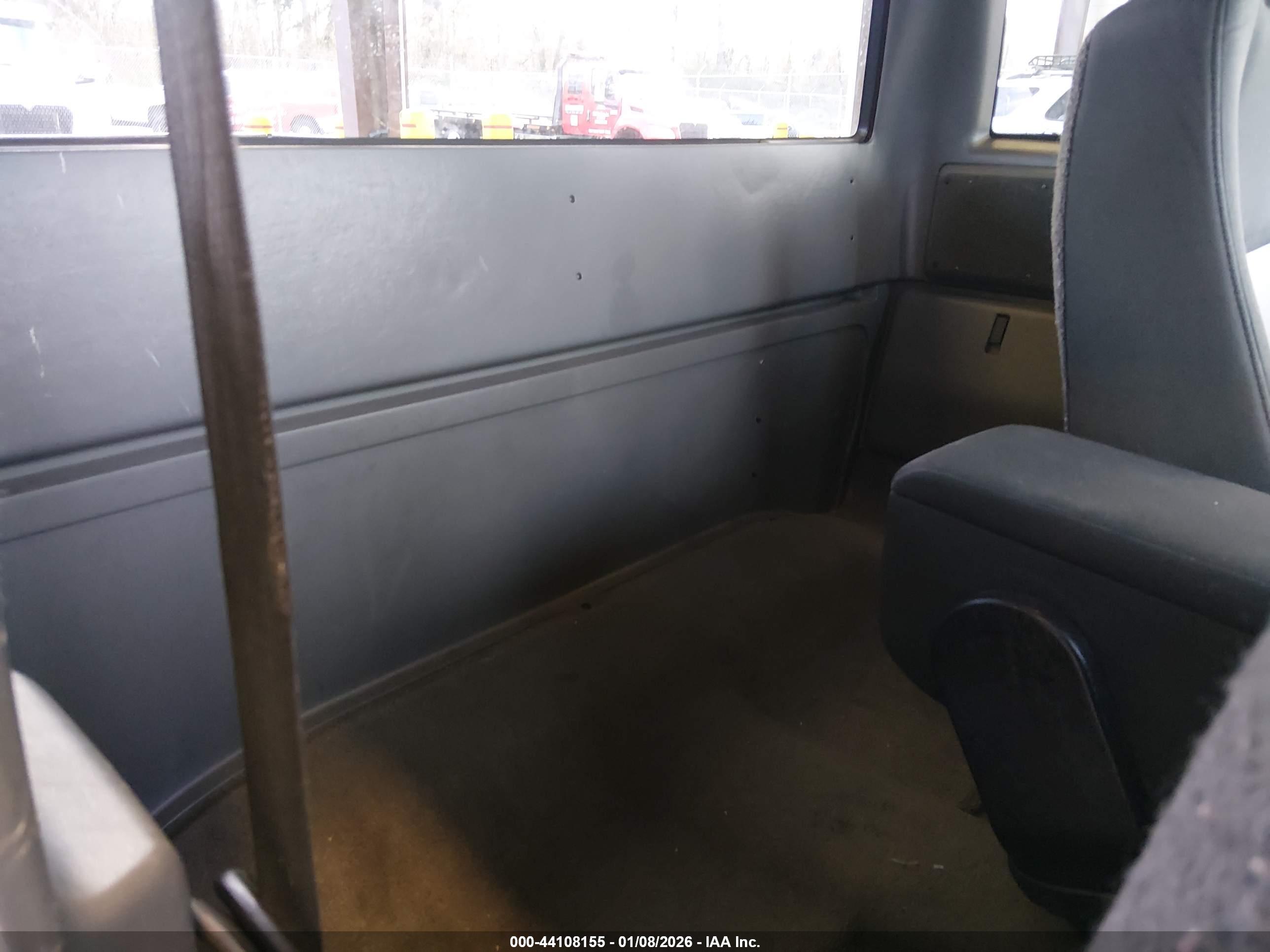 FORD RANGER image 8
