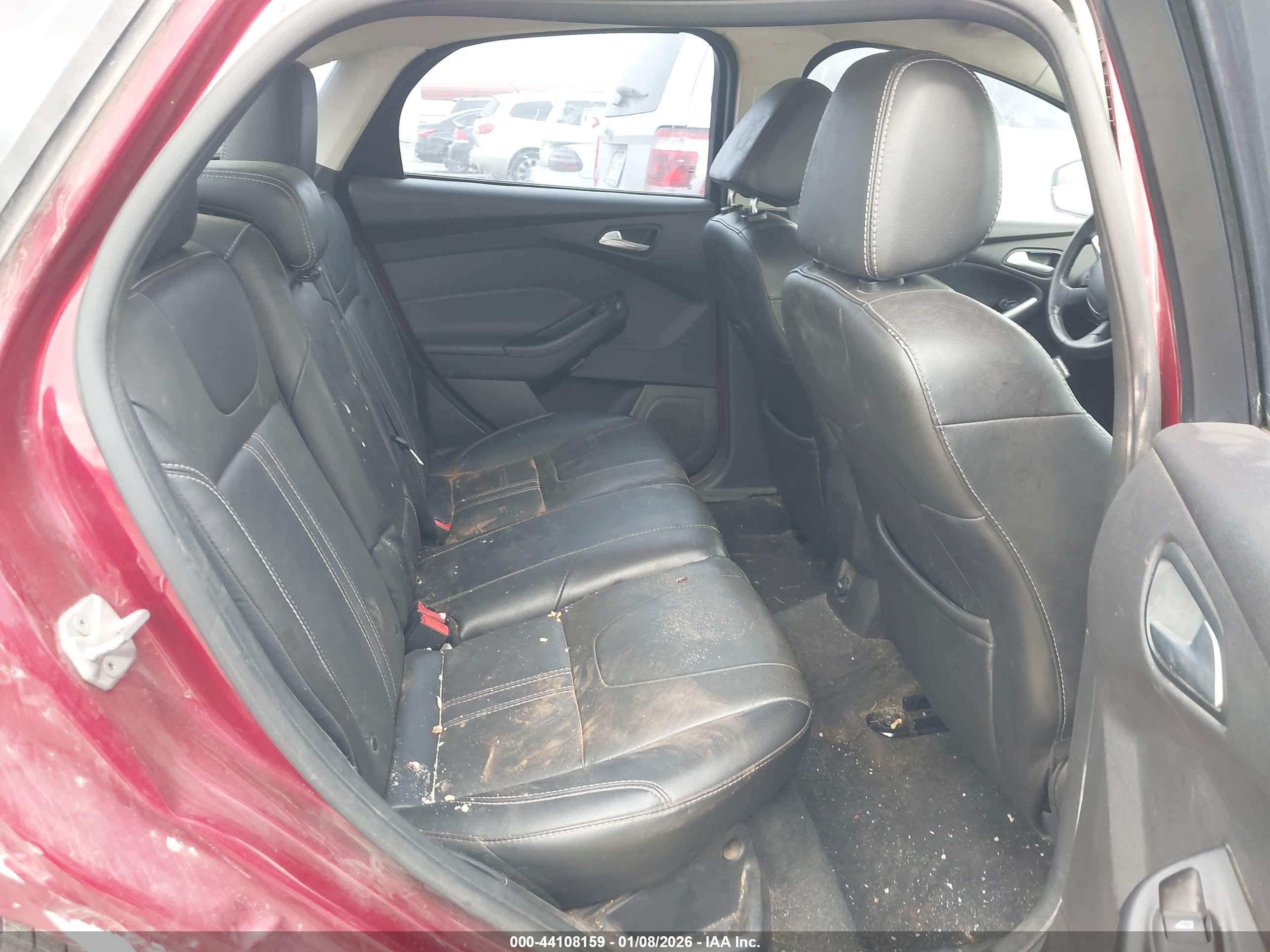 FORD FOCUS image 8