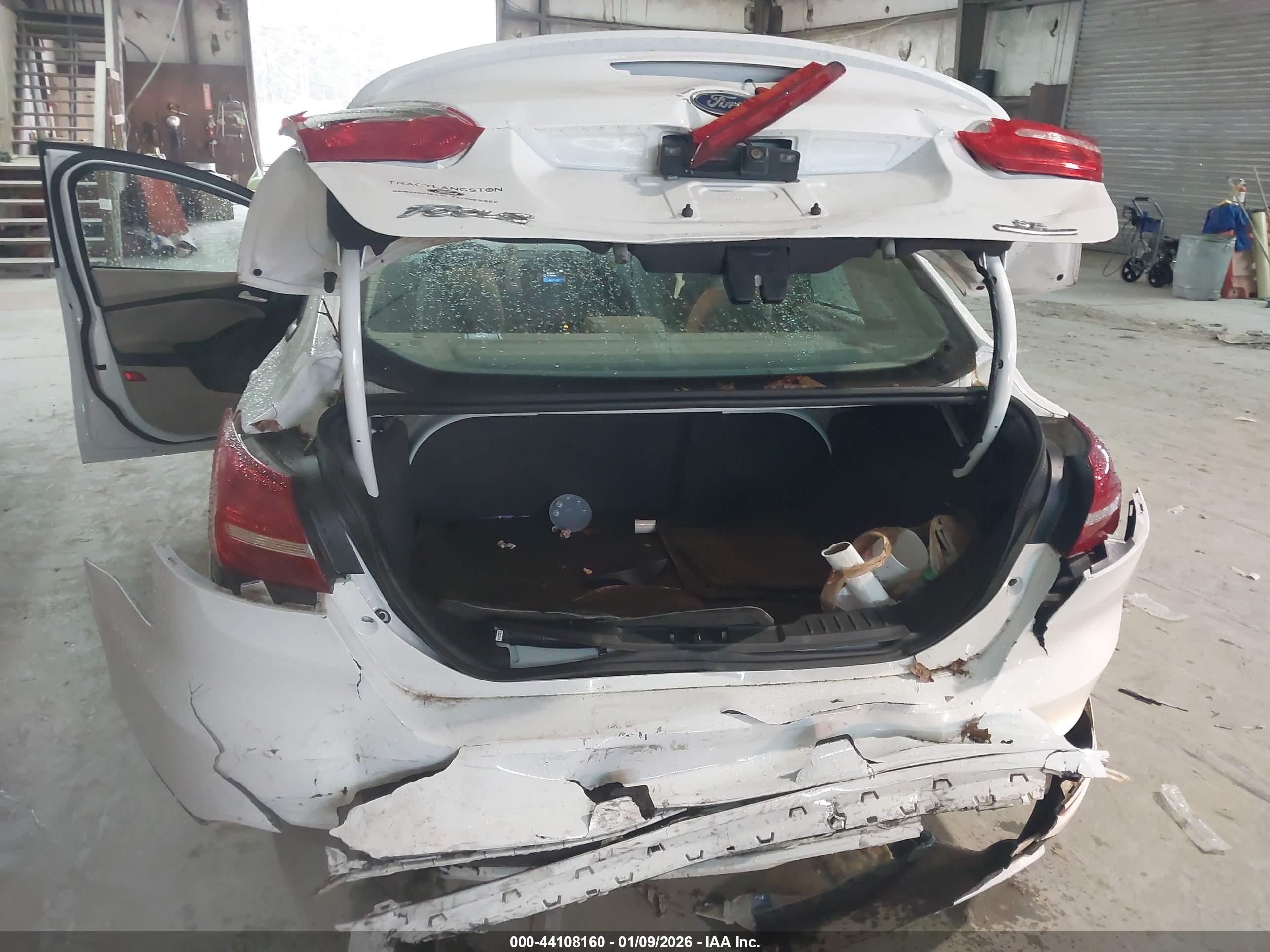 FORD FOCUS image 6