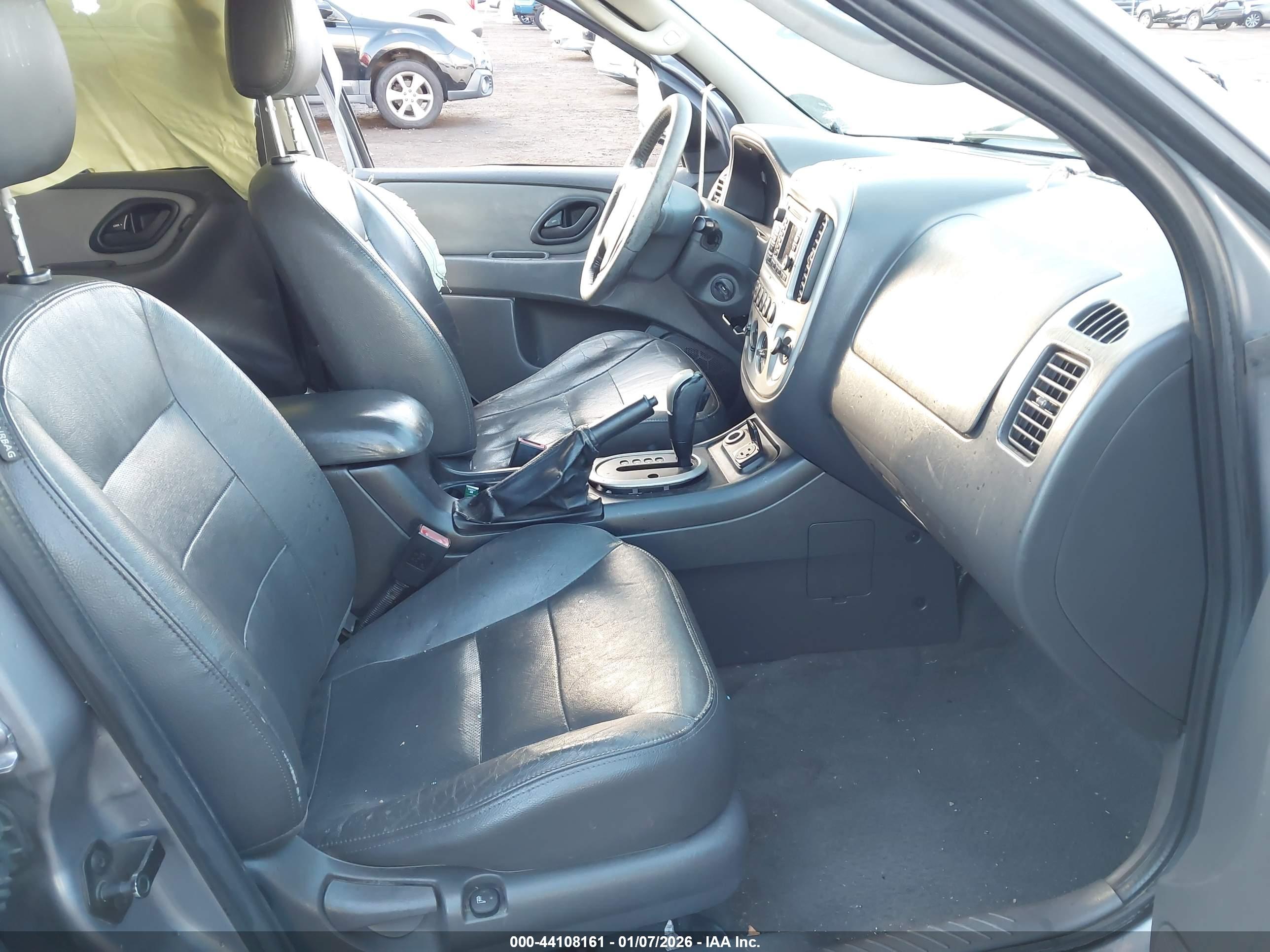 FORD ESCAPE image 5