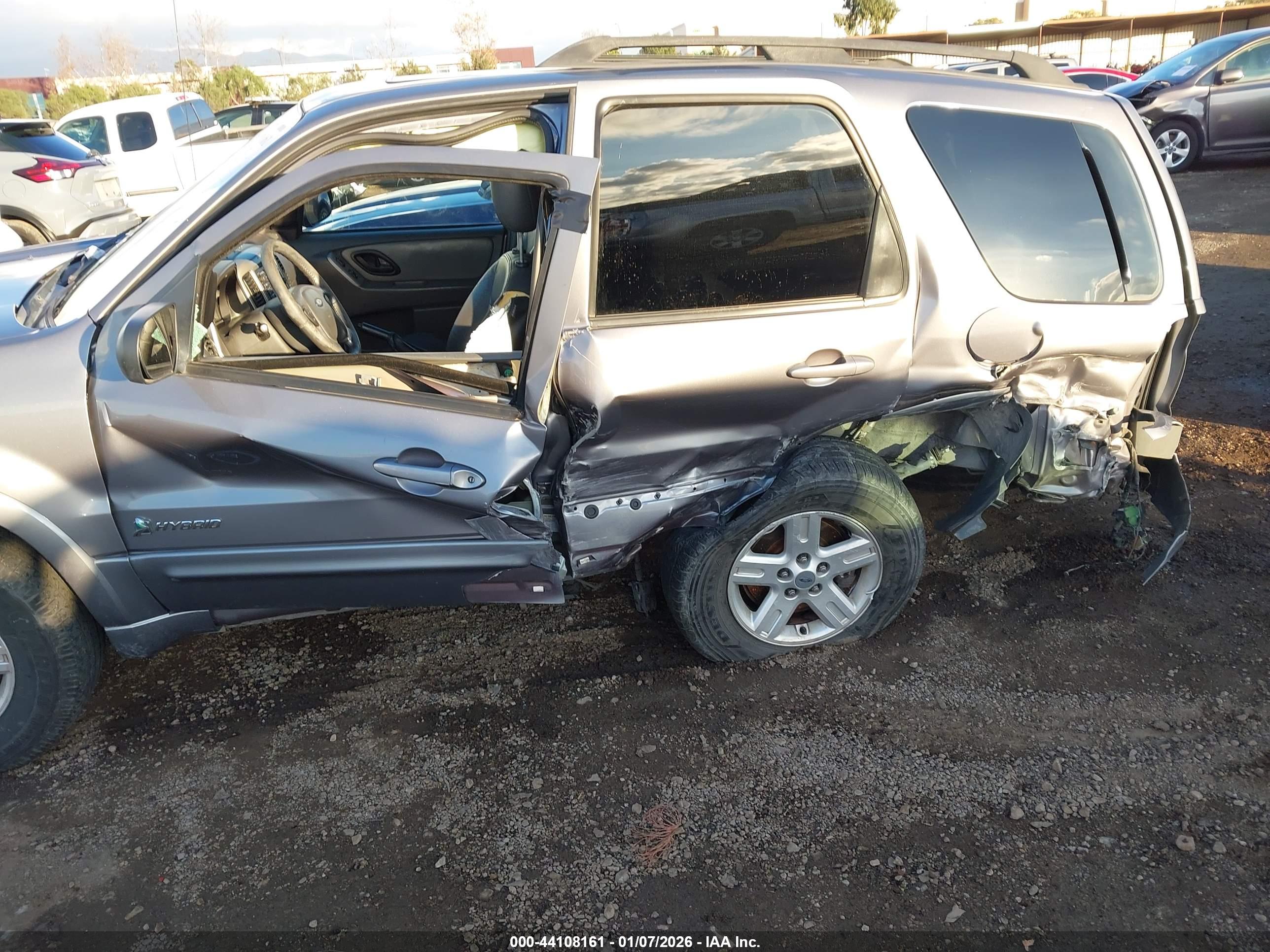 FORD ESCAPE image 6