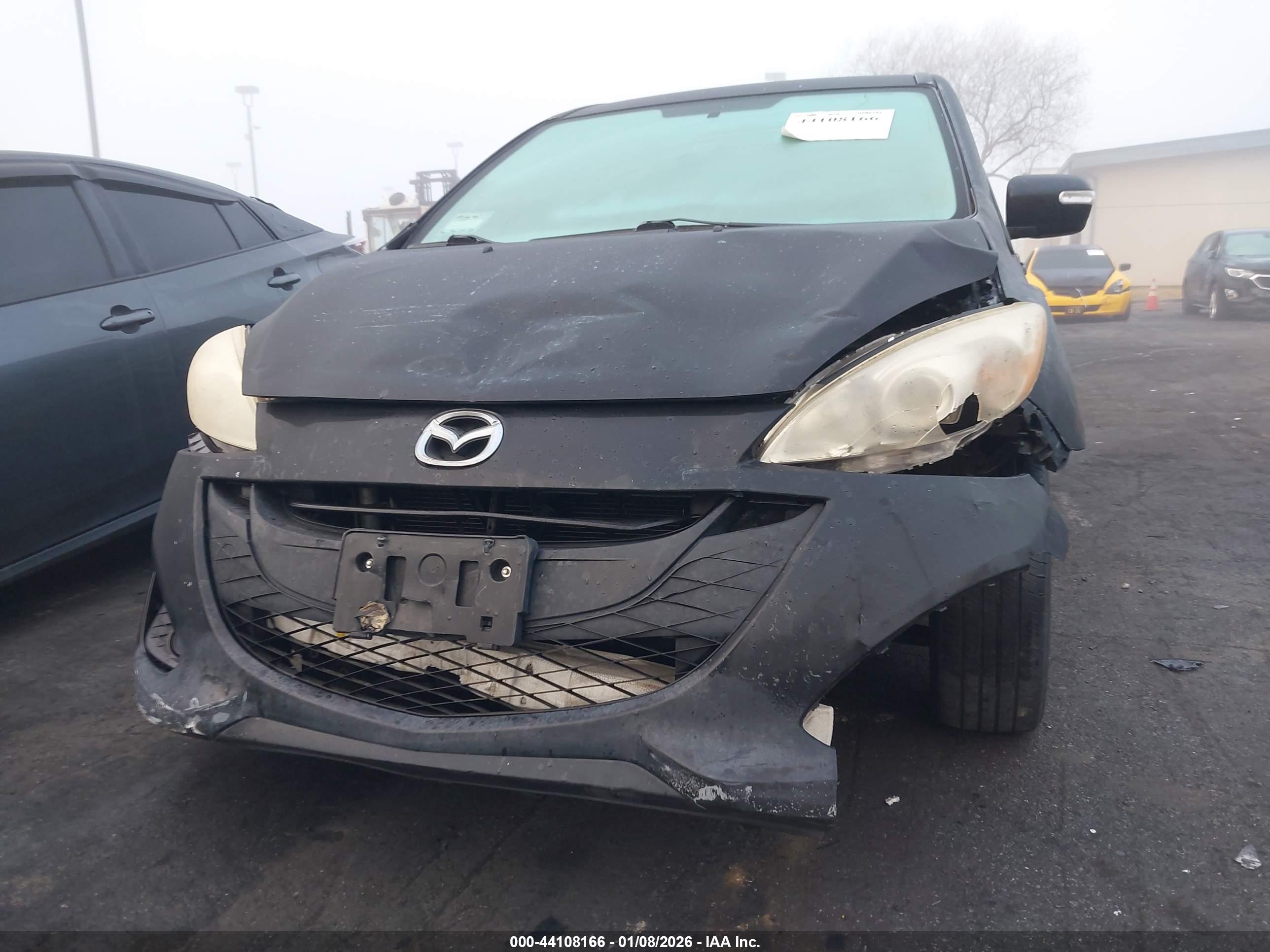 MAZDA MAZDA5 image 6