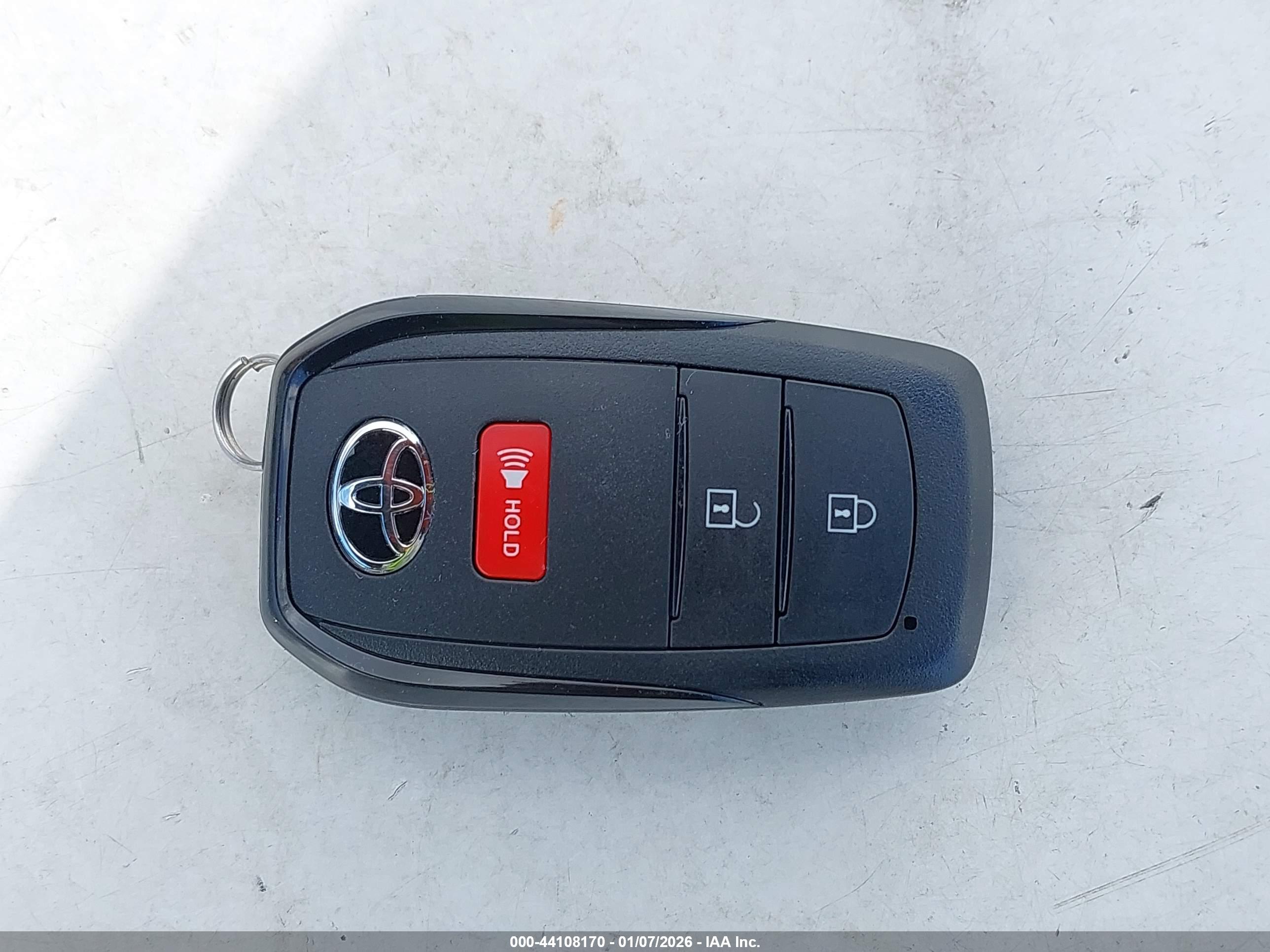 TOYOTA PRIUS image 11