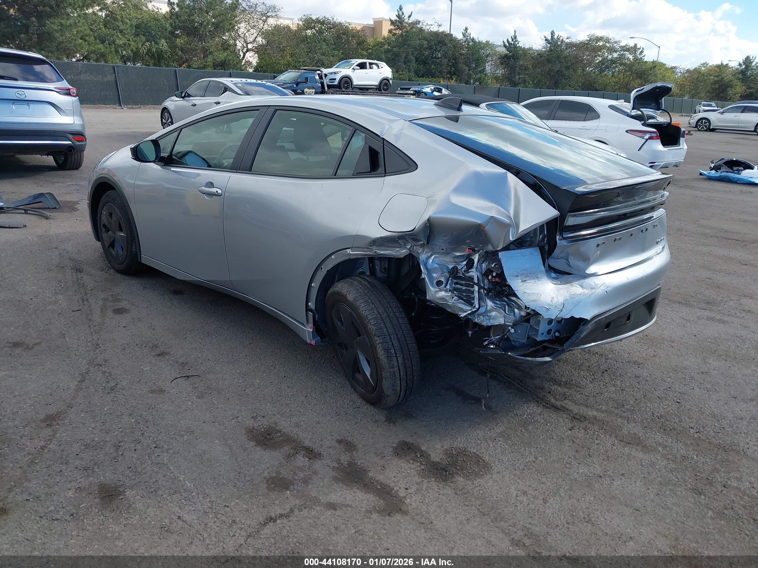TOYOTA PRIUS image 3