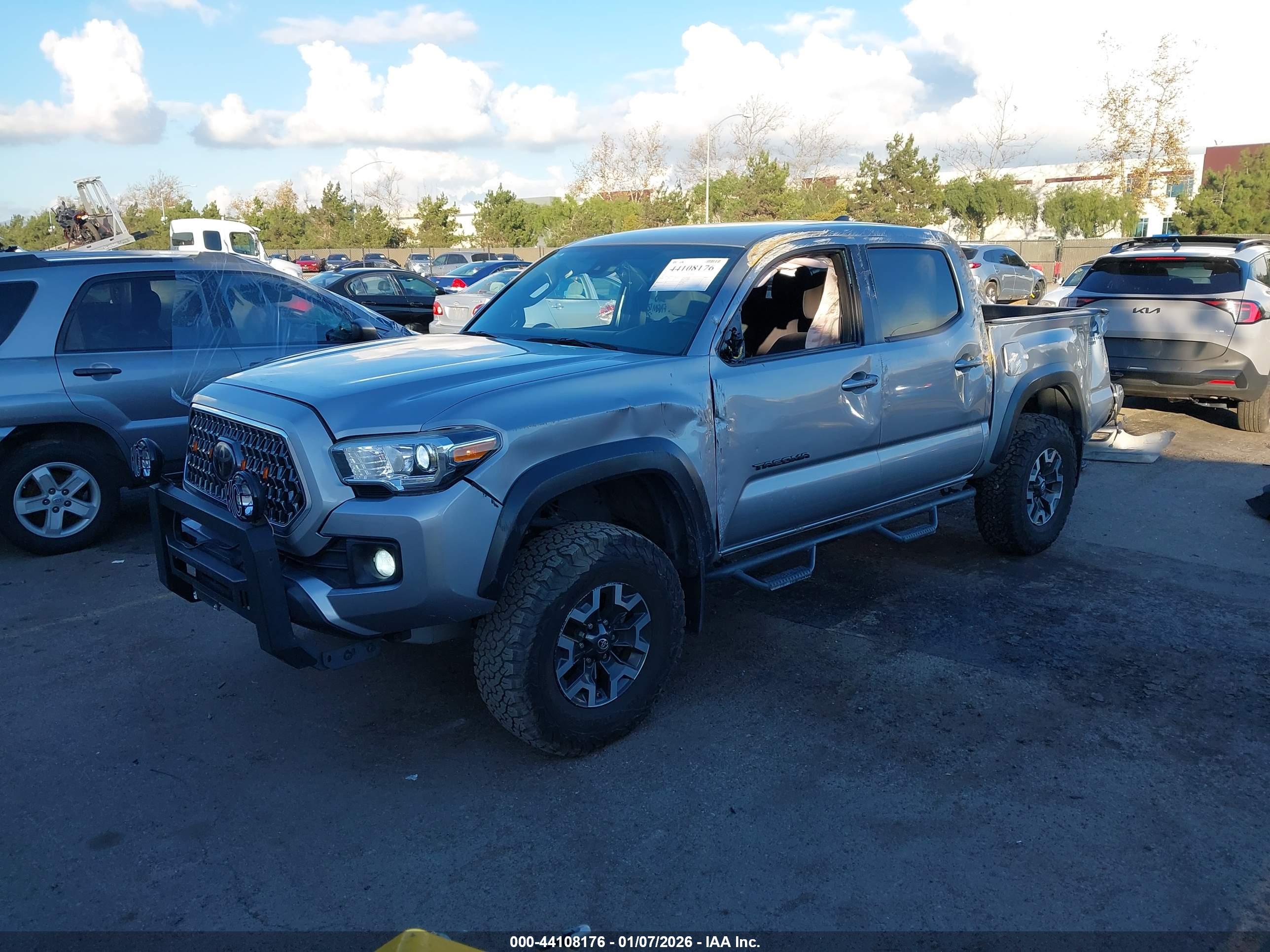 TOYOTA TACOMA image 2