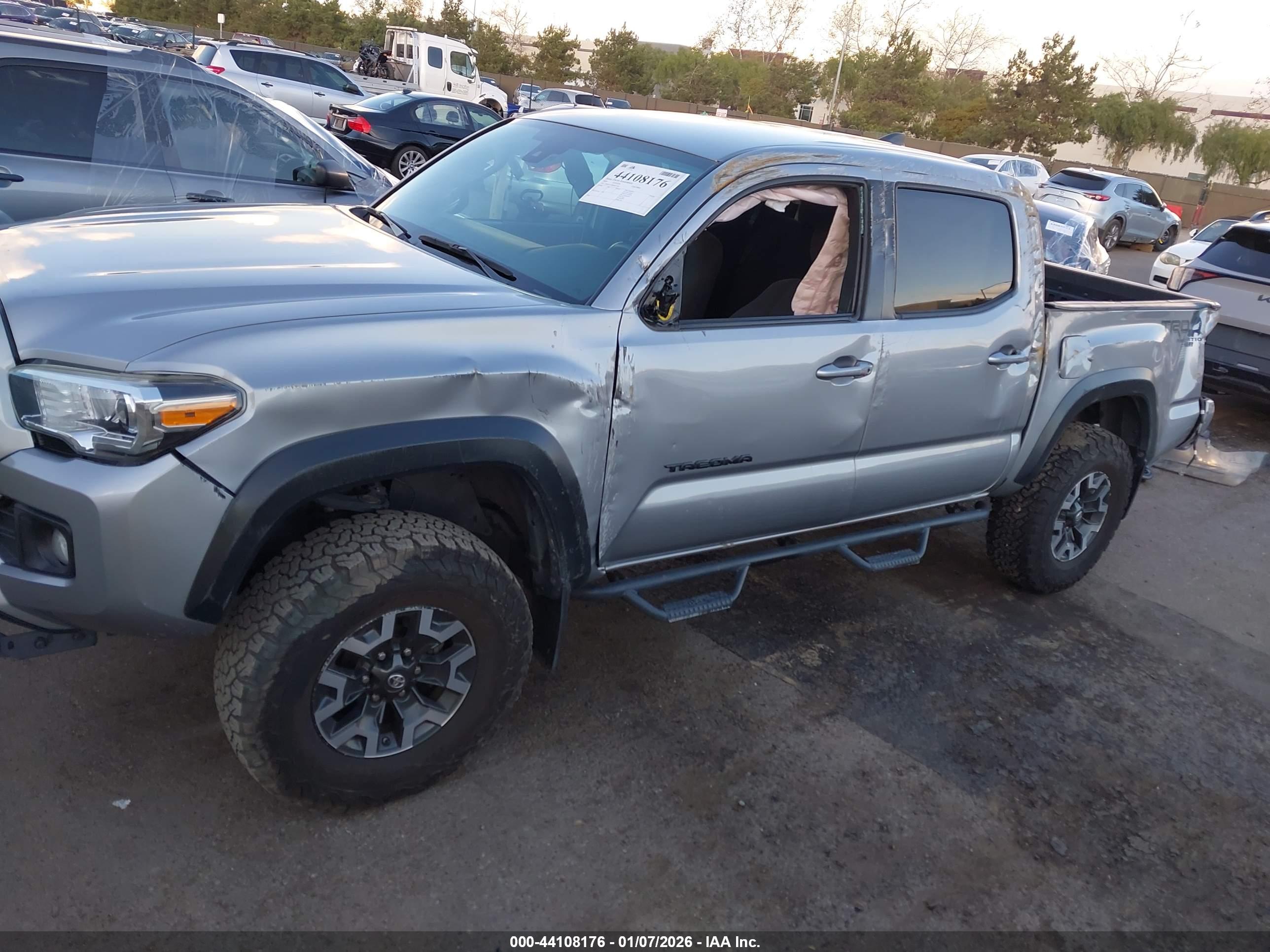 TOYOTA TACOMA image 6