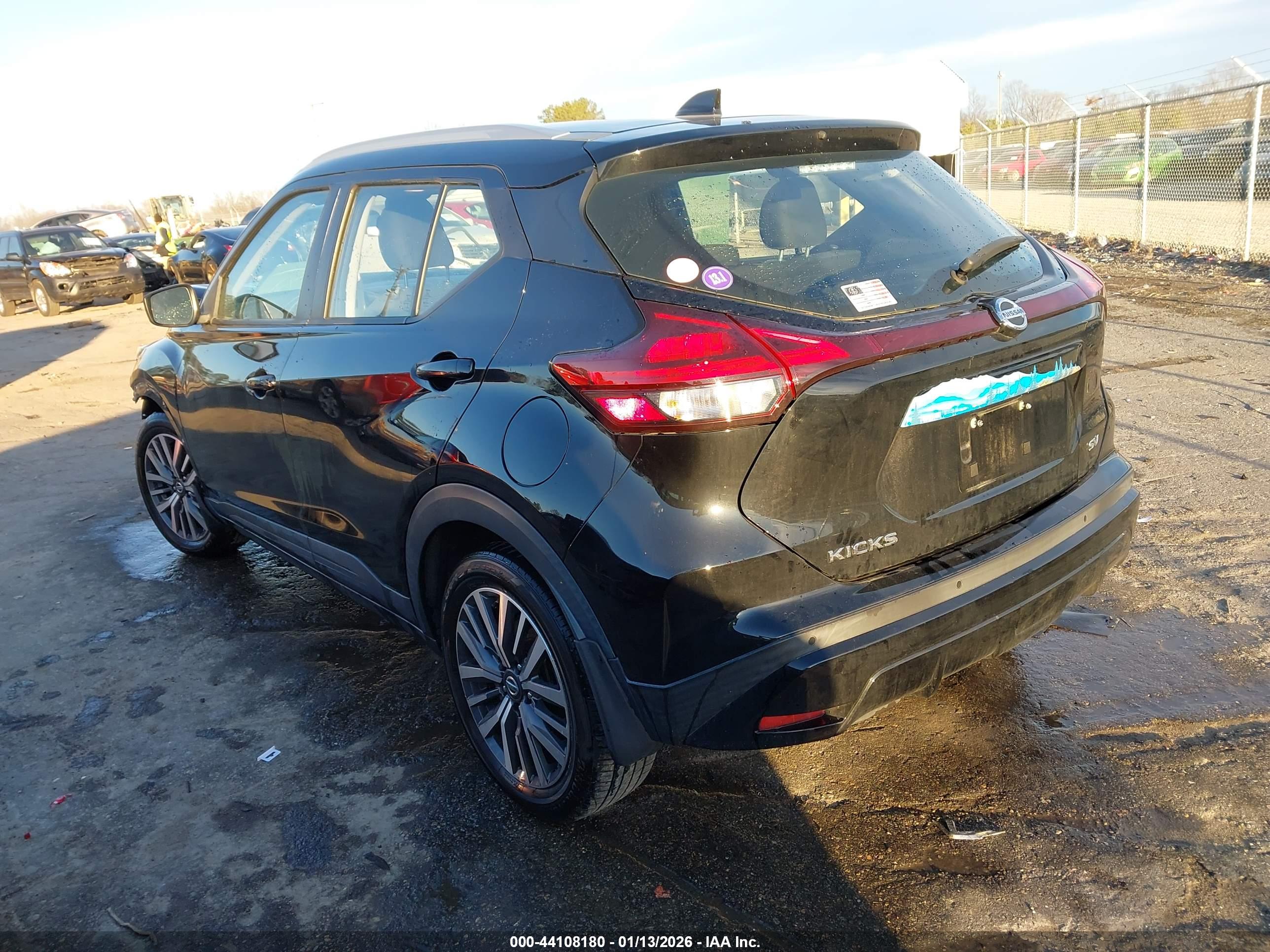 NISSAN KICKS image 3