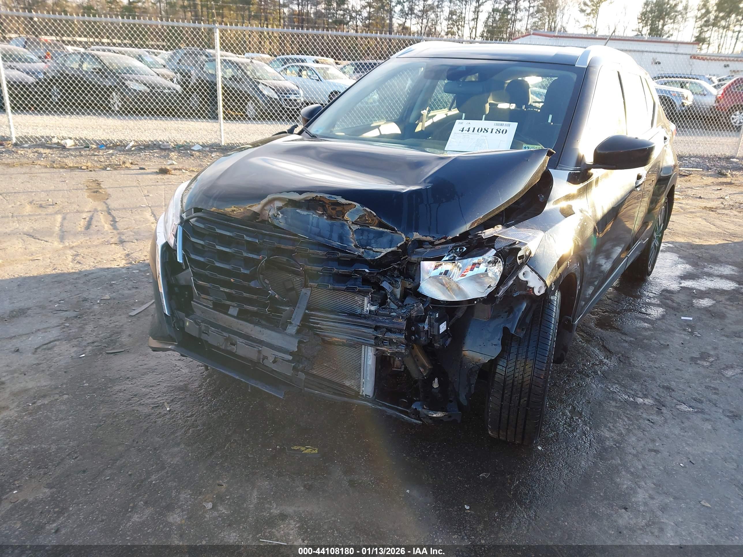 NISSAN KICKS image 6