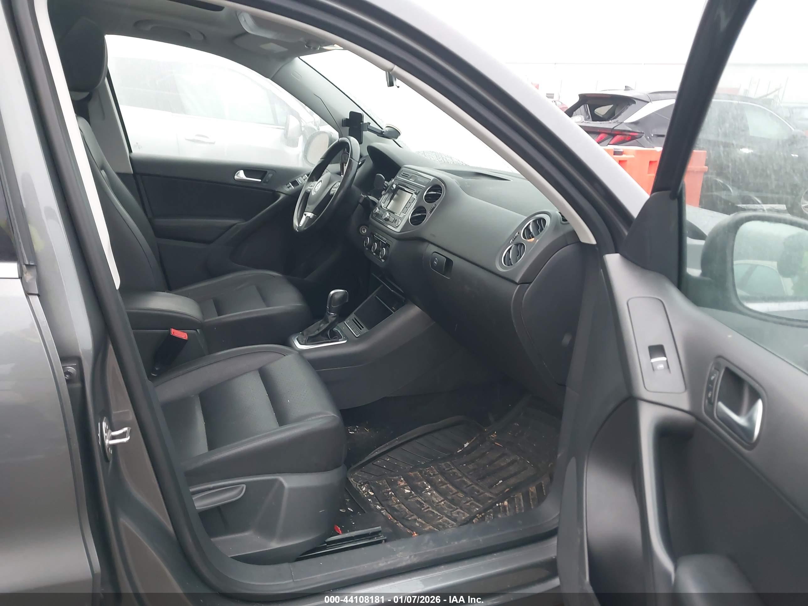 VOLKSWAGEN TIGUAN image 5