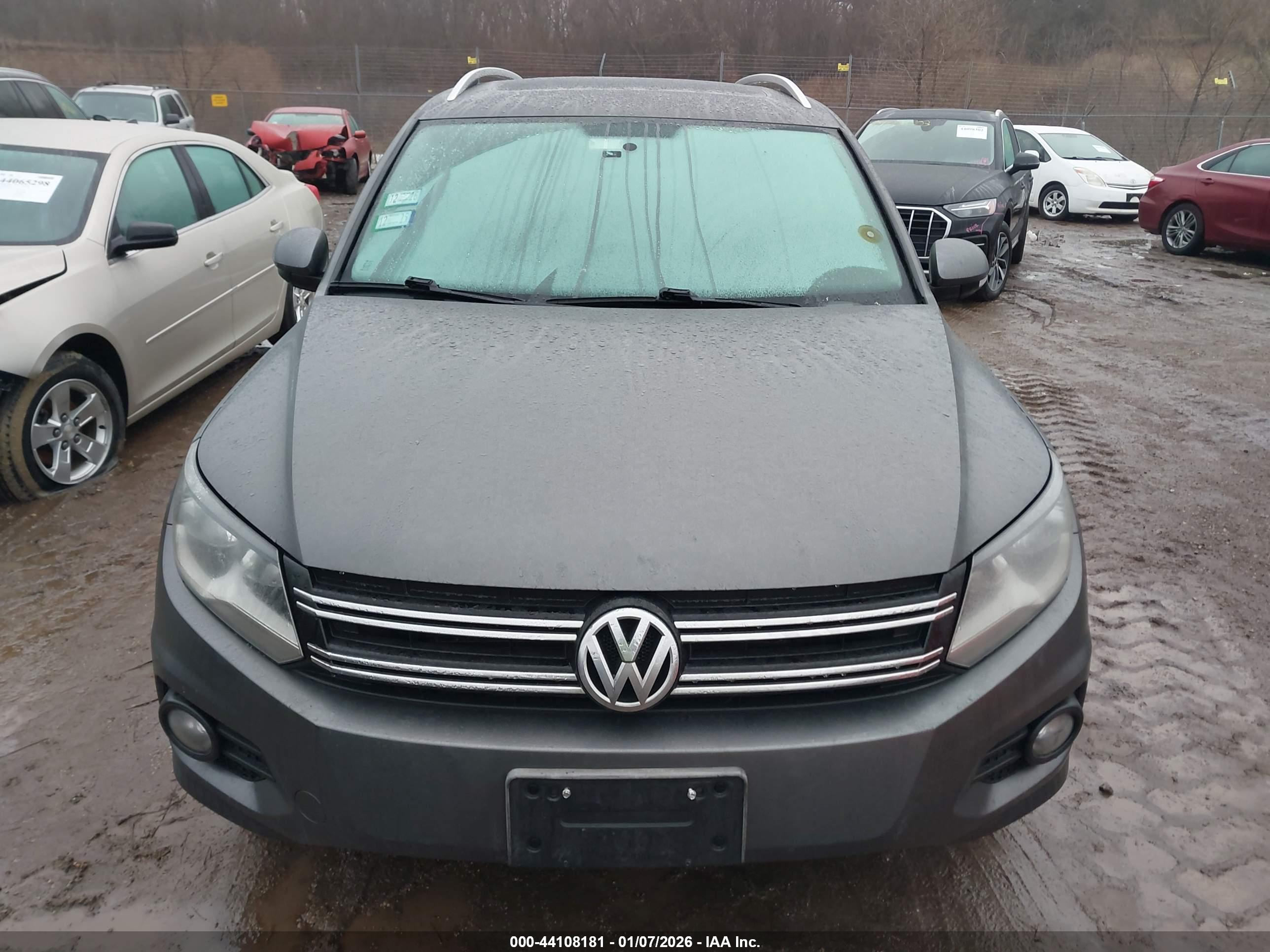 VOLKSWAGEN TIGUAN image 6