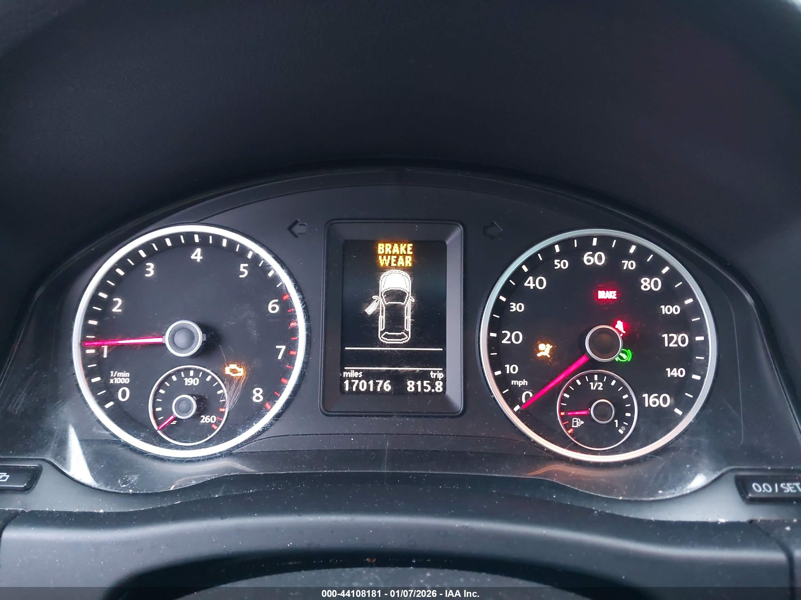 VOLKSWAGEN TIGUAN image 7