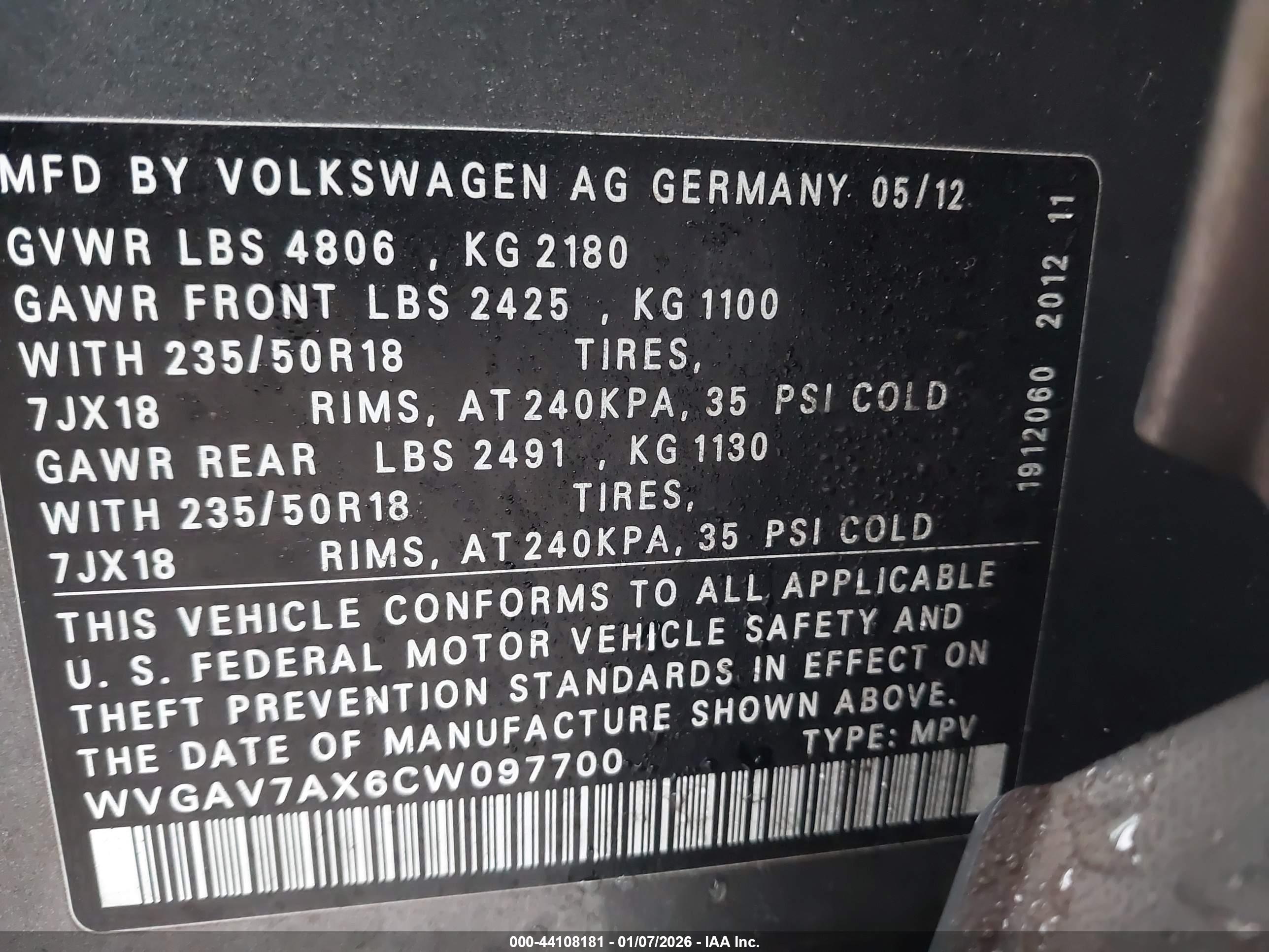 VOLKSWAGEN TIGUAN image 9
