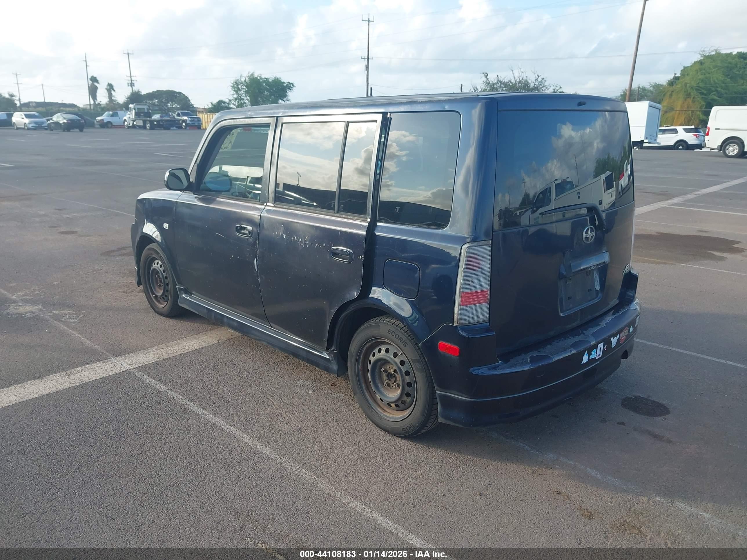 SCION XB image 3