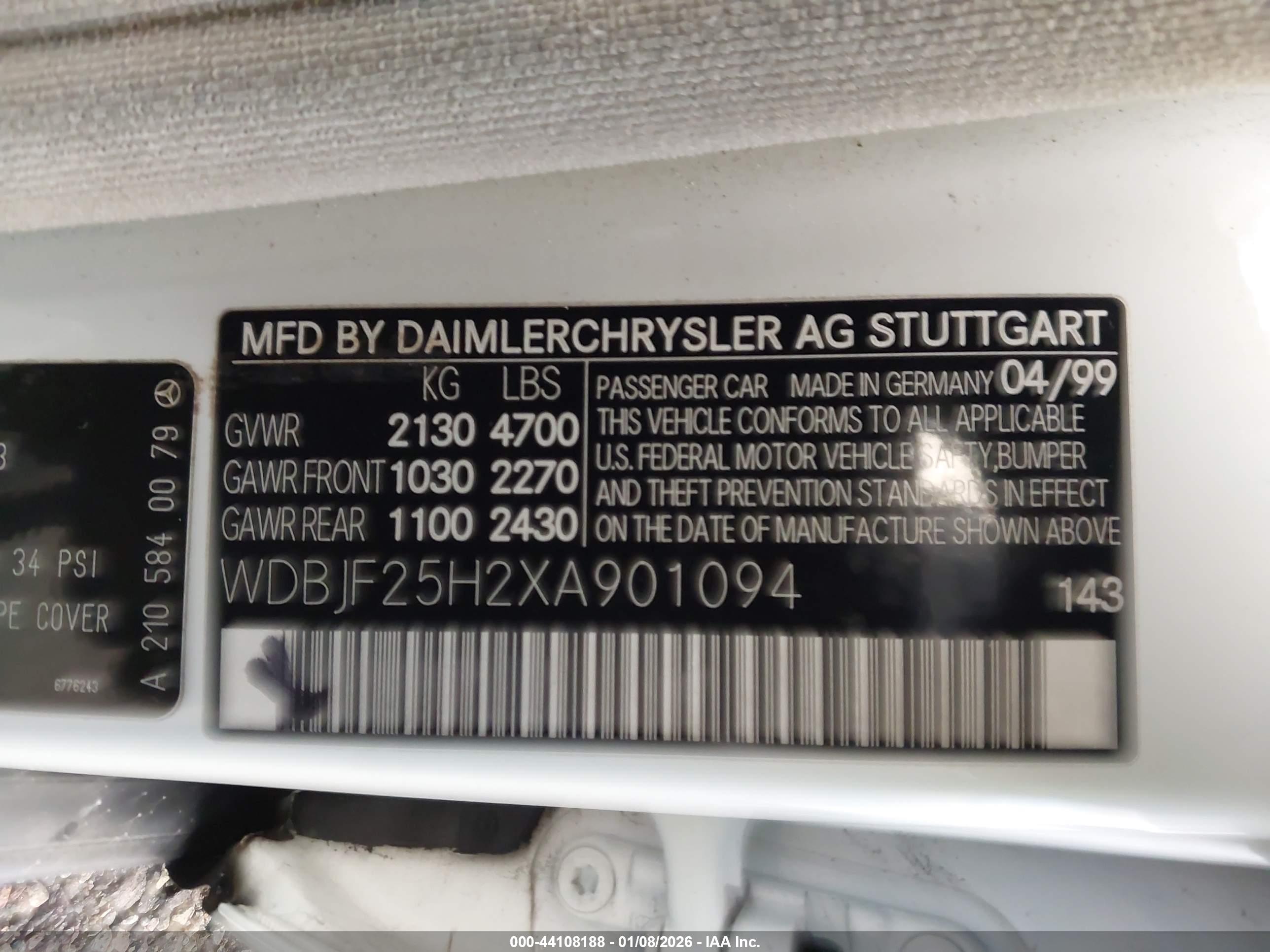 MERCEDES-BENZ E image 9
