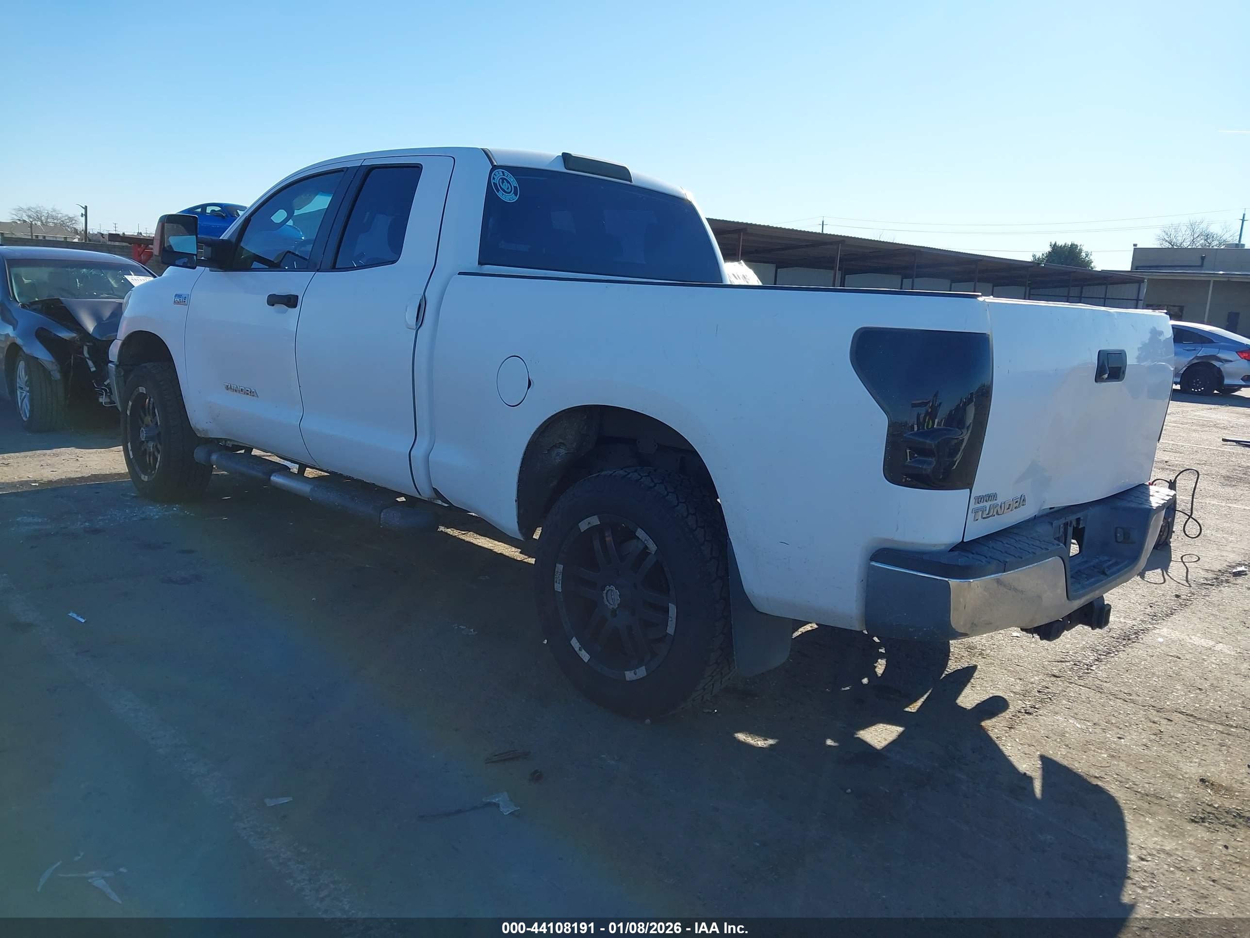 TOYOTA TUNDRA image 3